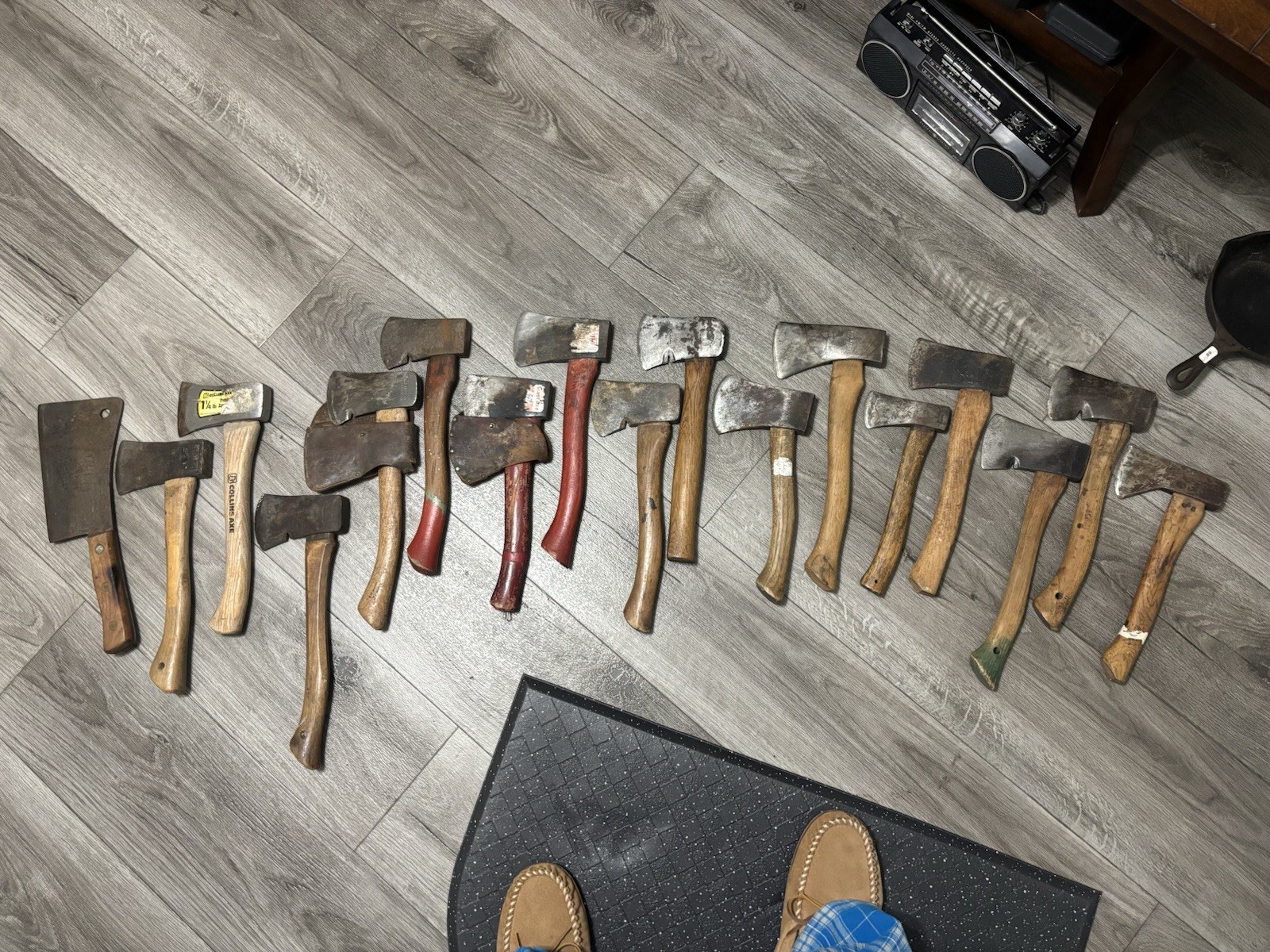 Lot of 16 vintage hatchets Collins craftsman plum WW2 tomahawk norlund etc 