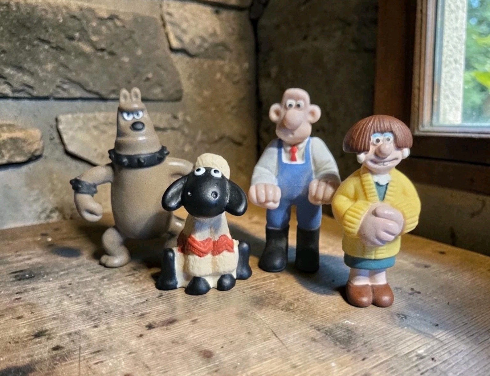 Vtg Wallace & Gromit PVC Figurines Wallace Wendolene Preston Shaun Irwin Toy \'89