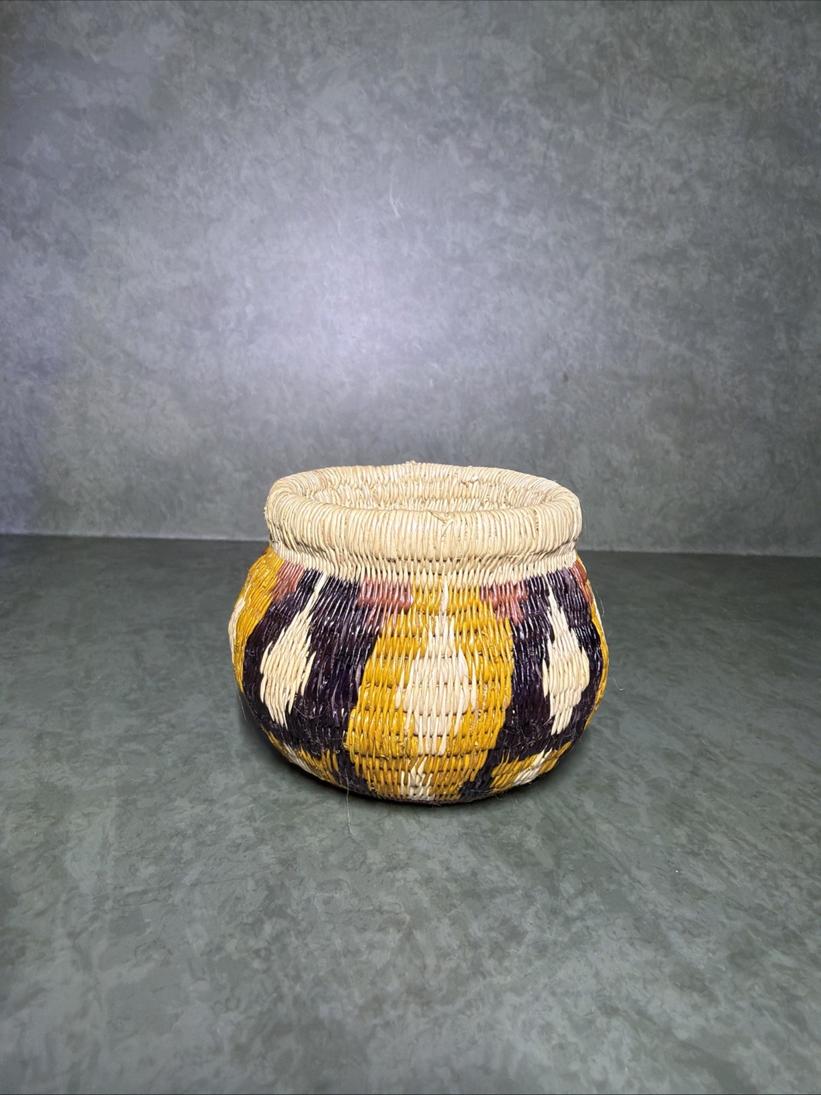 Vintage Panama Embera Wounaan Chunga Palm Handwoven Basket Olla Bowl 3”
