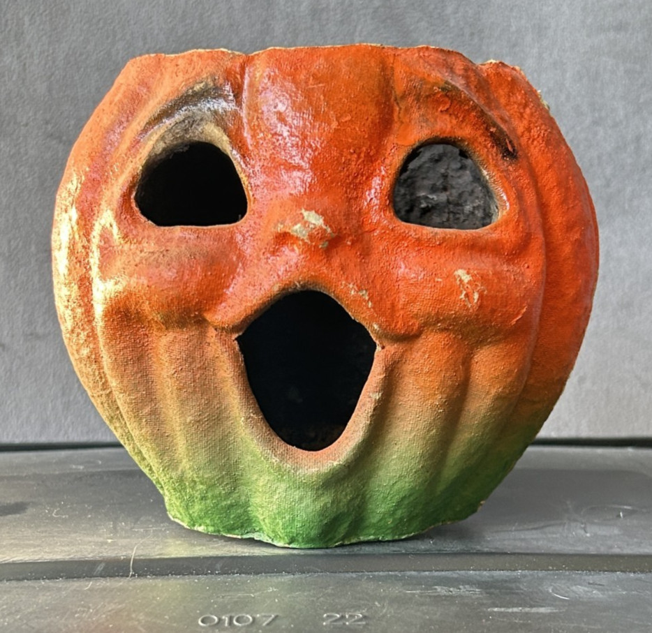 Vintage Halloween Paper Mache Pulp Jack O Lantern Candy Container Grn Bottom 5\