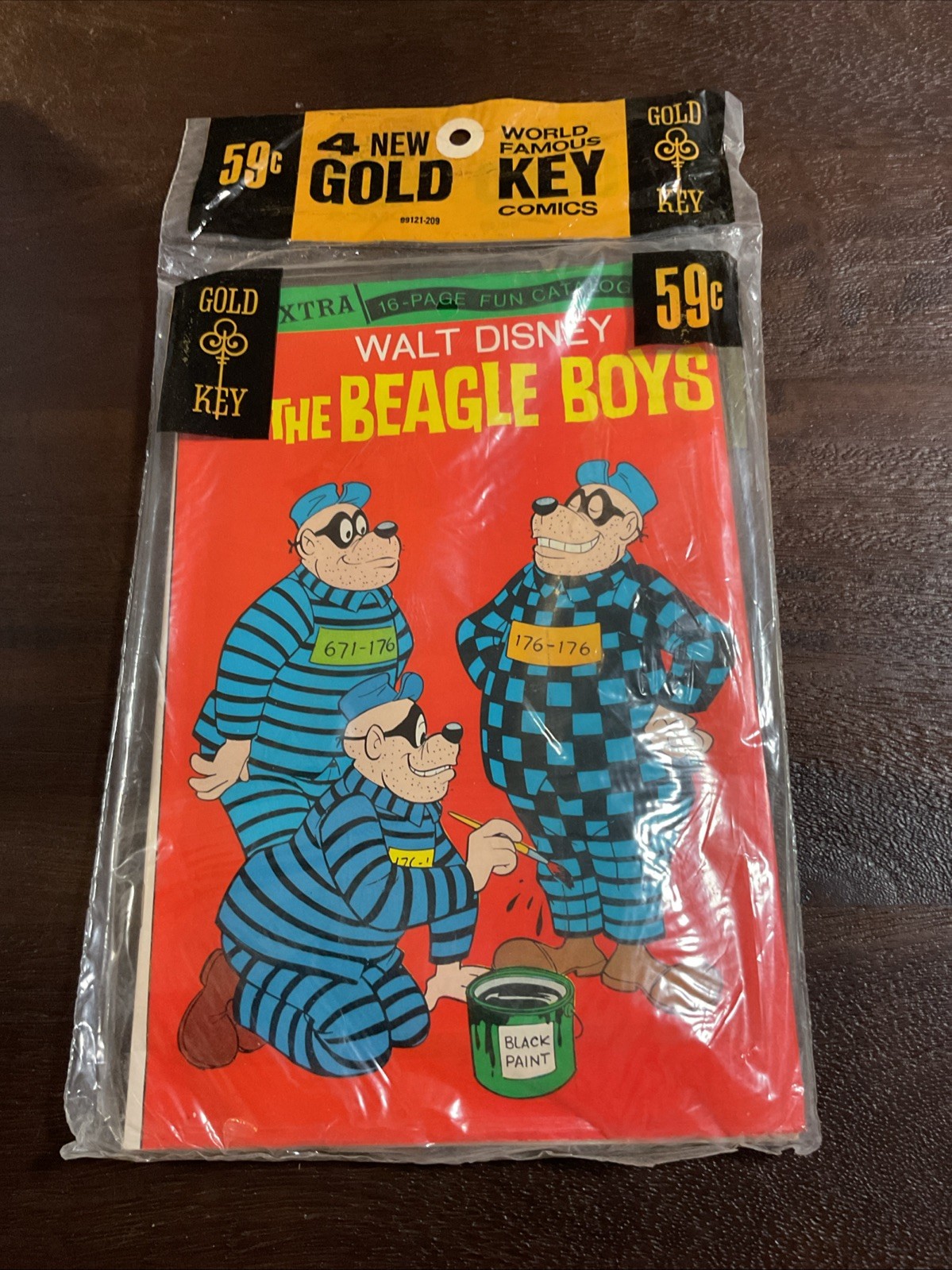 1972 Gold Key 4-Pack SEALED (Hard To Find) Beagle Boys #15 Wacky Witch #9 VF-NM
