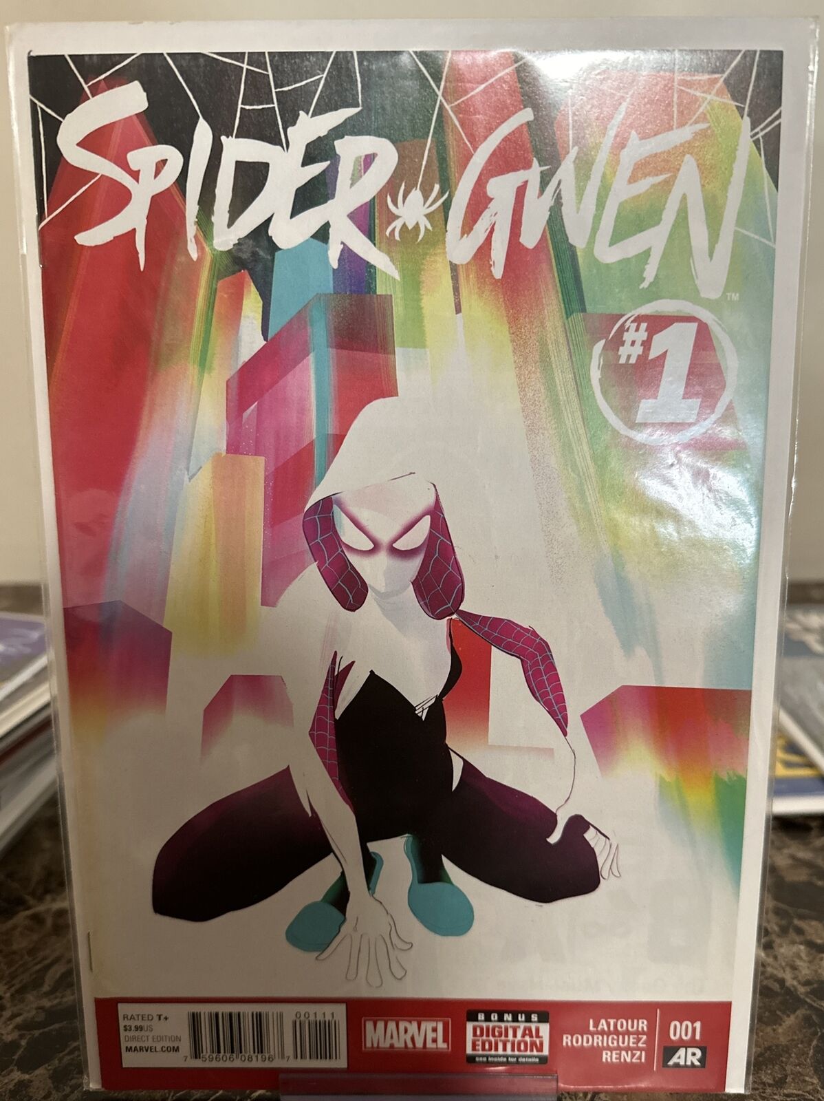 Spider-Gwen #1 (Marvel Comics April 2015) First Print NM+