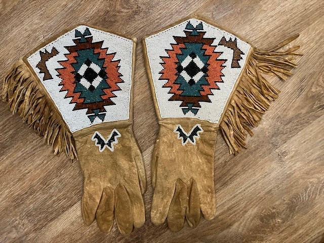 Beaded Leather Gauntlet Gloves Native American Fringe Mens Medium