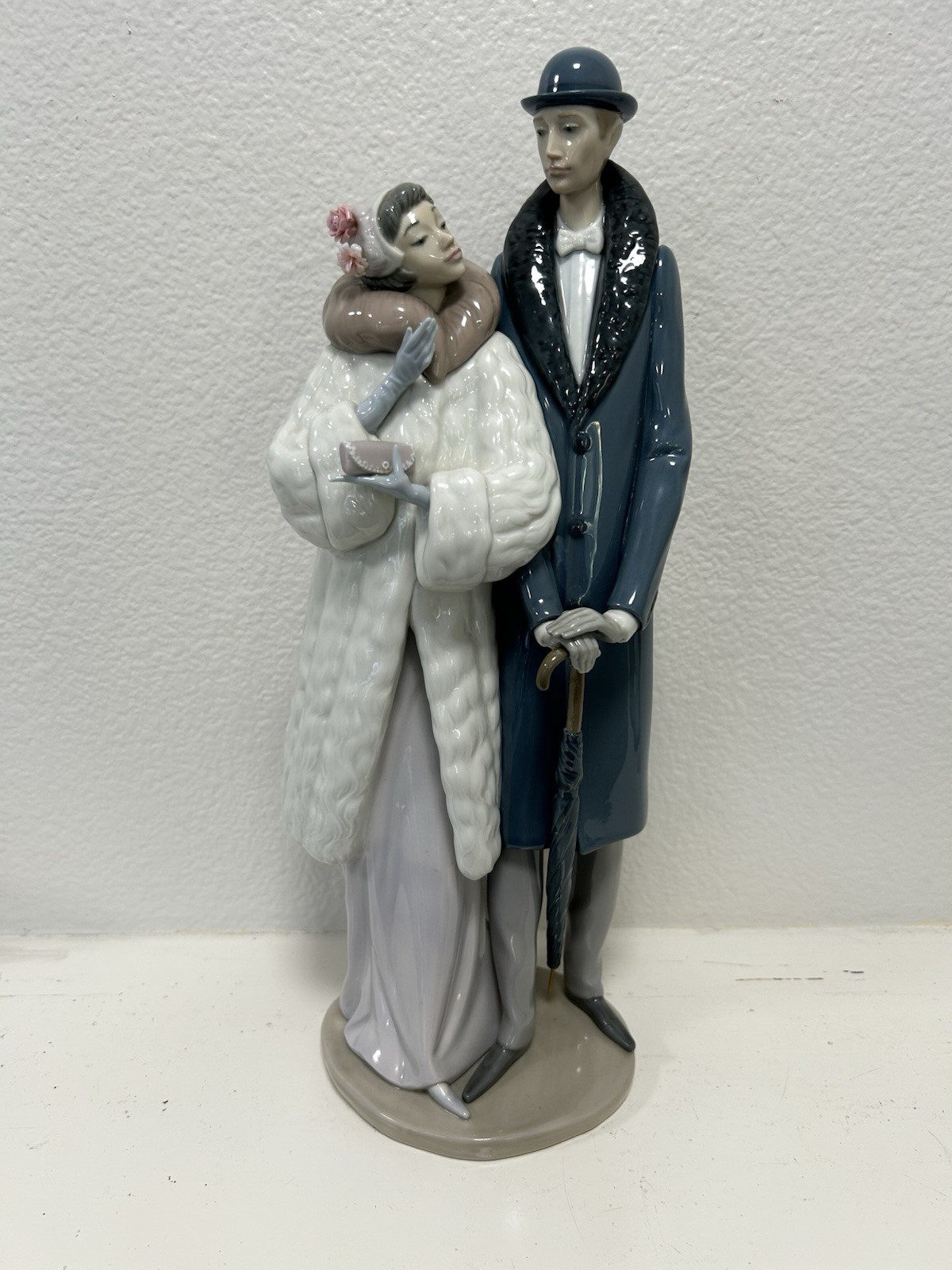 Lladró 1452 “On the Town” – No Box￼