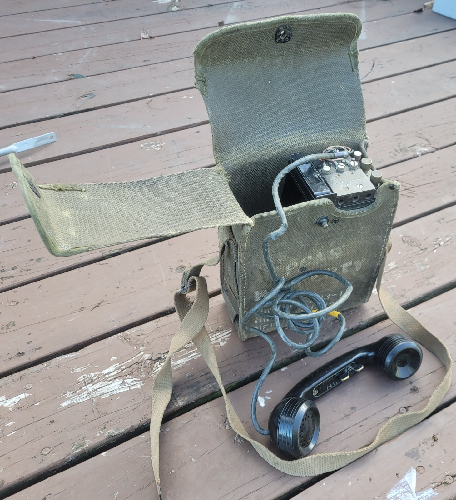 VINTAGE WWII Era Military US Army Field Telephone w/ TS-9-F Handset &Canvas Case
