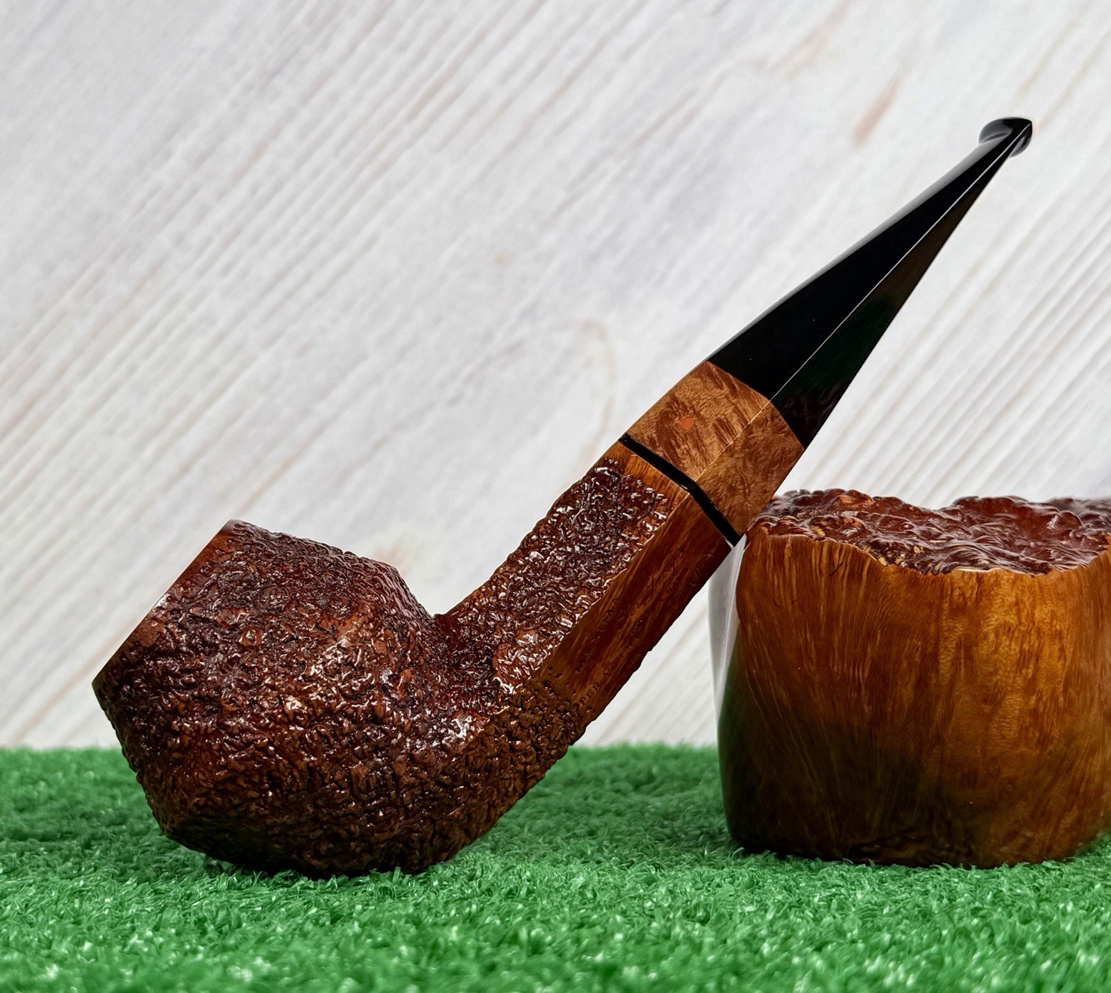 SER JACOPO MAXIMA R1 CORAL DOT XL BULLDOG ESTATE PIPE IN EXCELLENT SHAPE