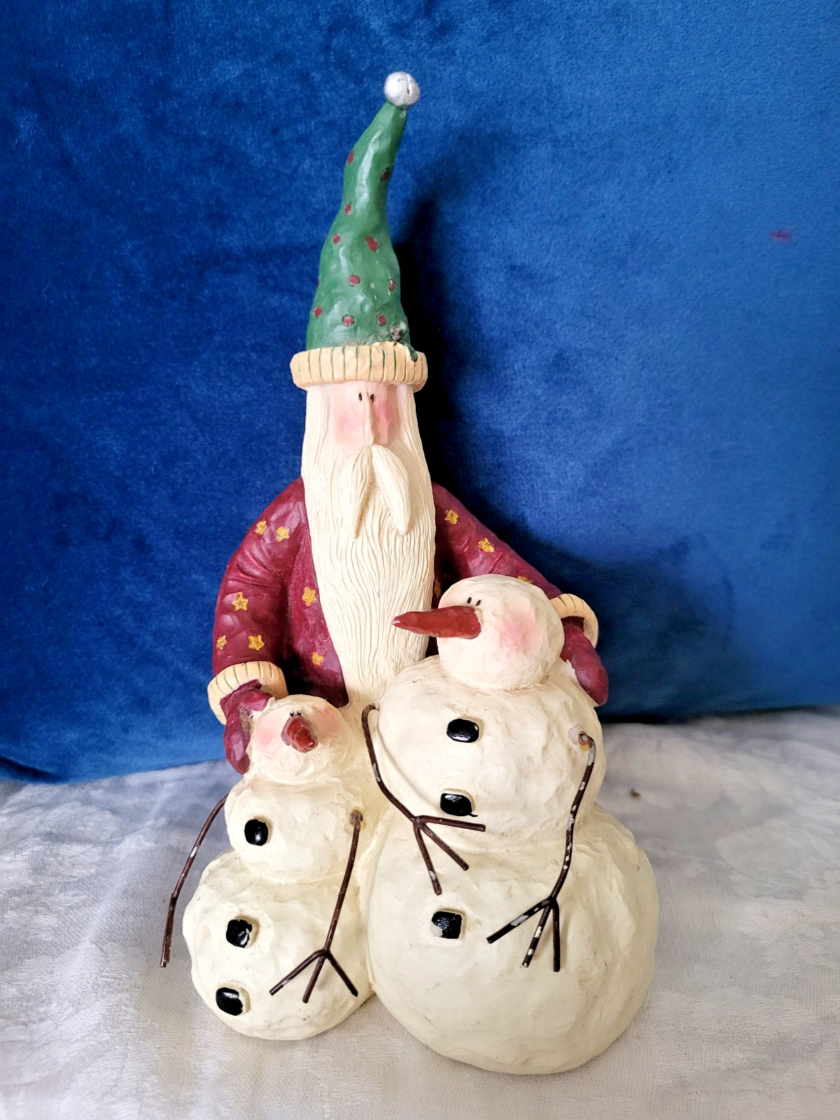 Honey and Me Santa with snowmen figurine primitive 2005