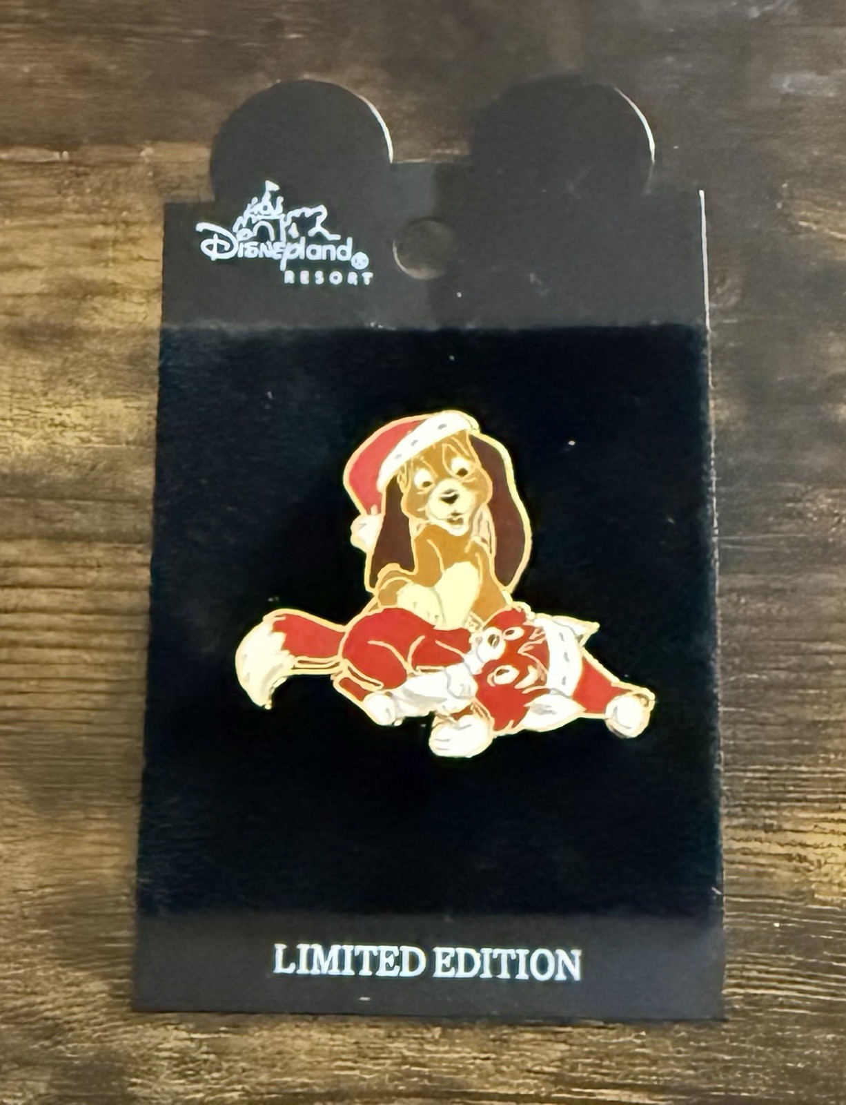 Disney Shopping Advent Series Fox & The Hound Santa Hats Tod And Cooper LE 1000