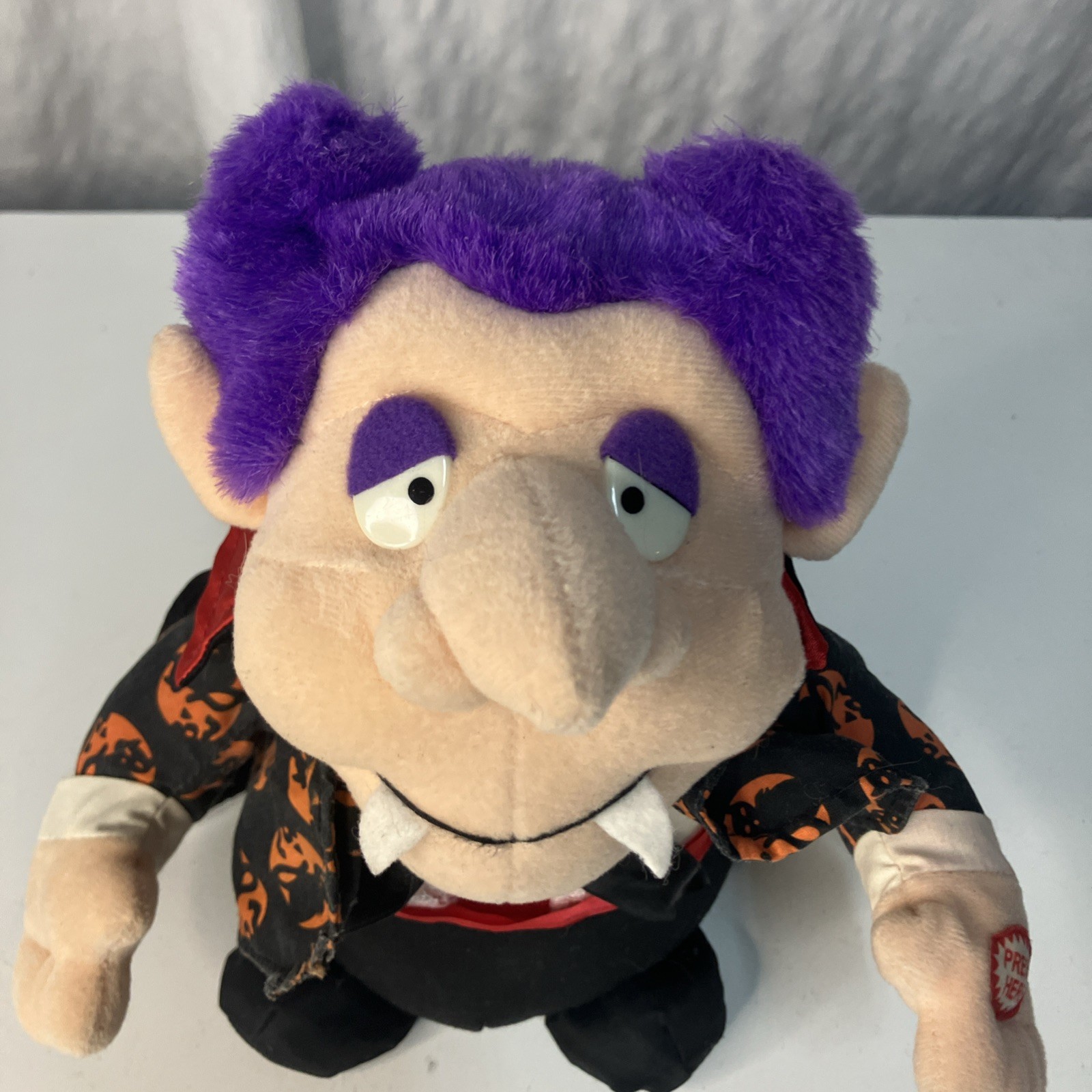 VTG T.L.Toys Moving Singing Dracula Plush Halloween Prop 9” Works 