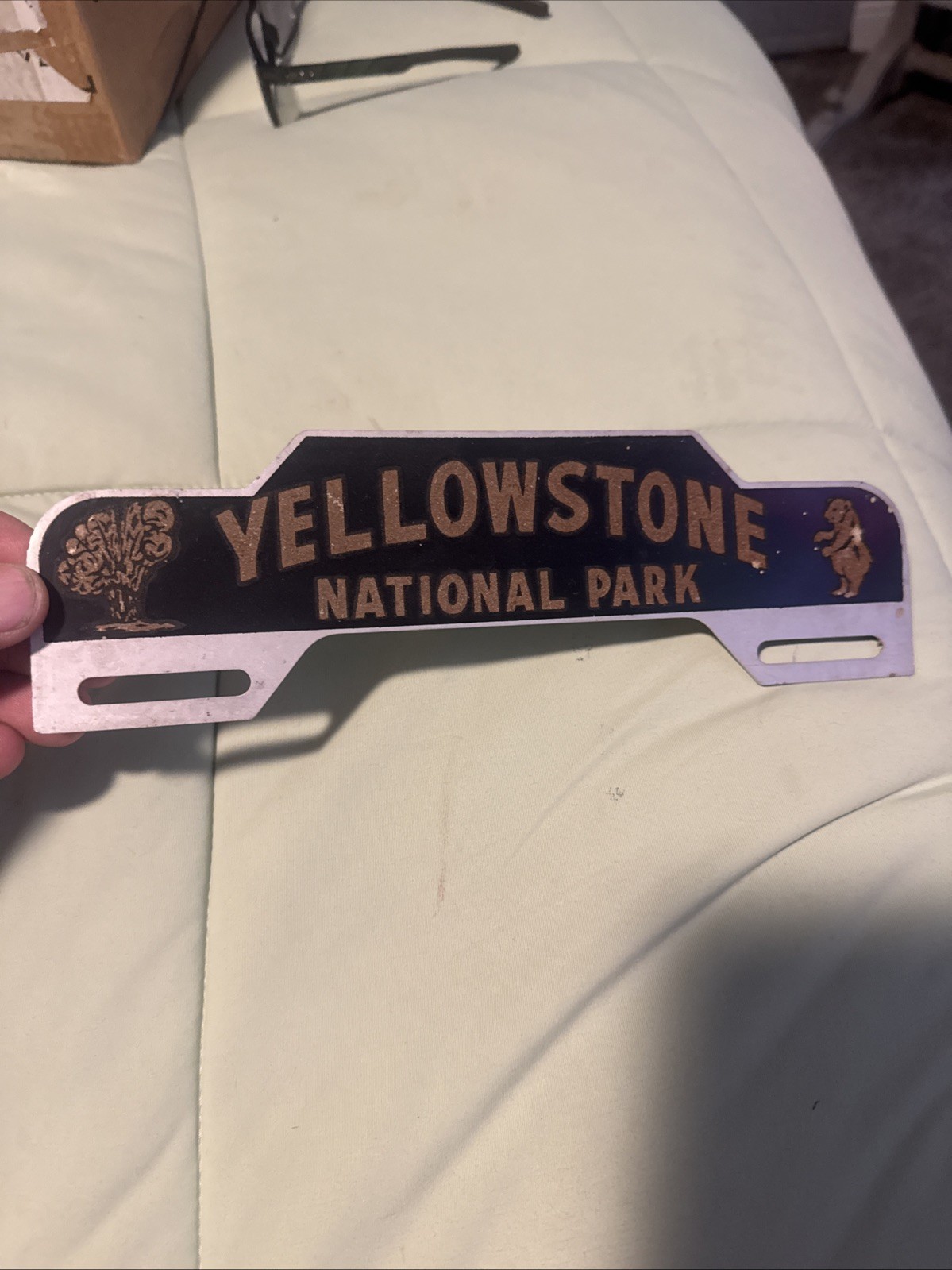 Vintage Metal Yellowstone National Park Bear License Plate Frame Topper RARE 50s