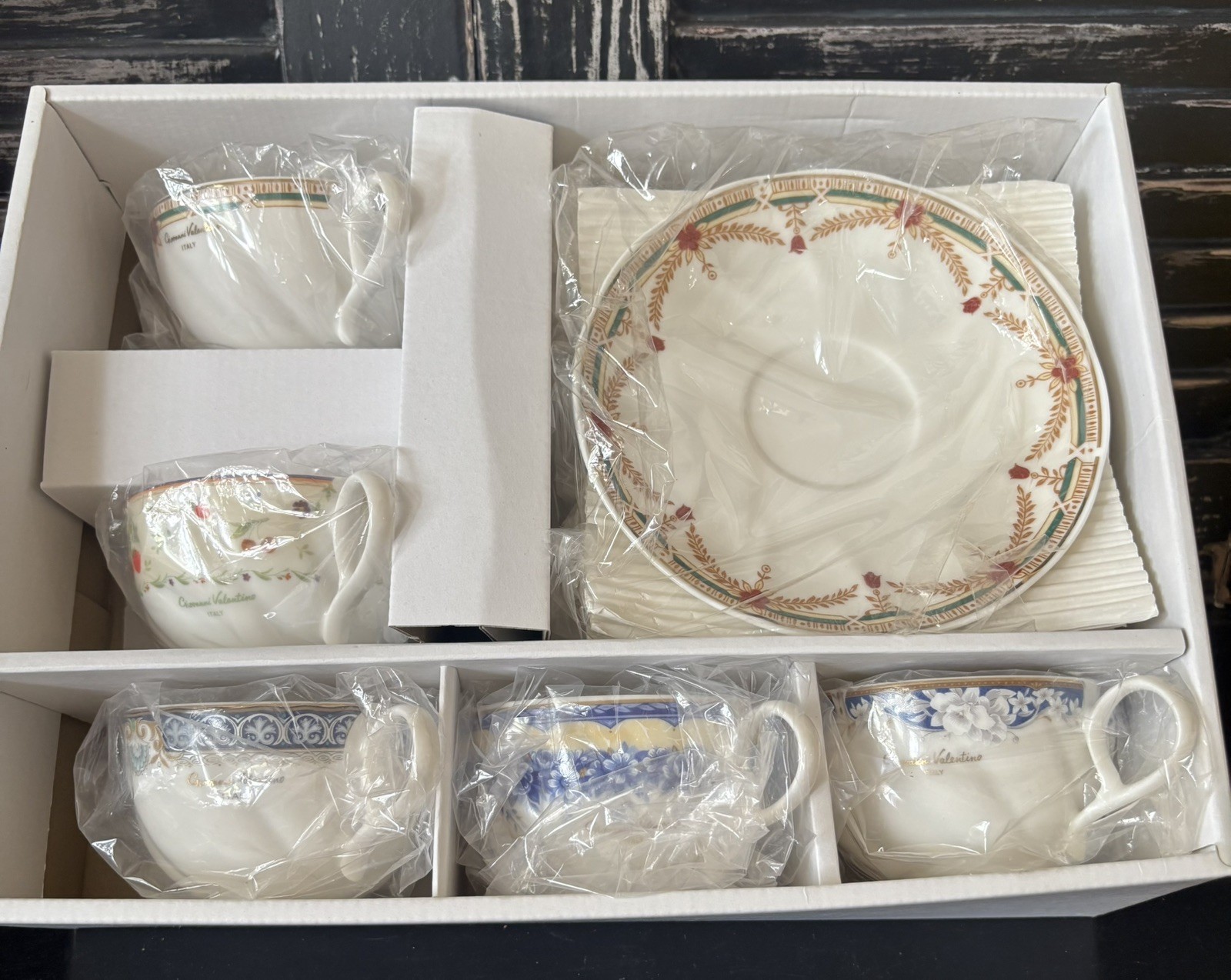Vintage Giovanni Valentino Italy Cup and Saucer Set of 5 Boxed