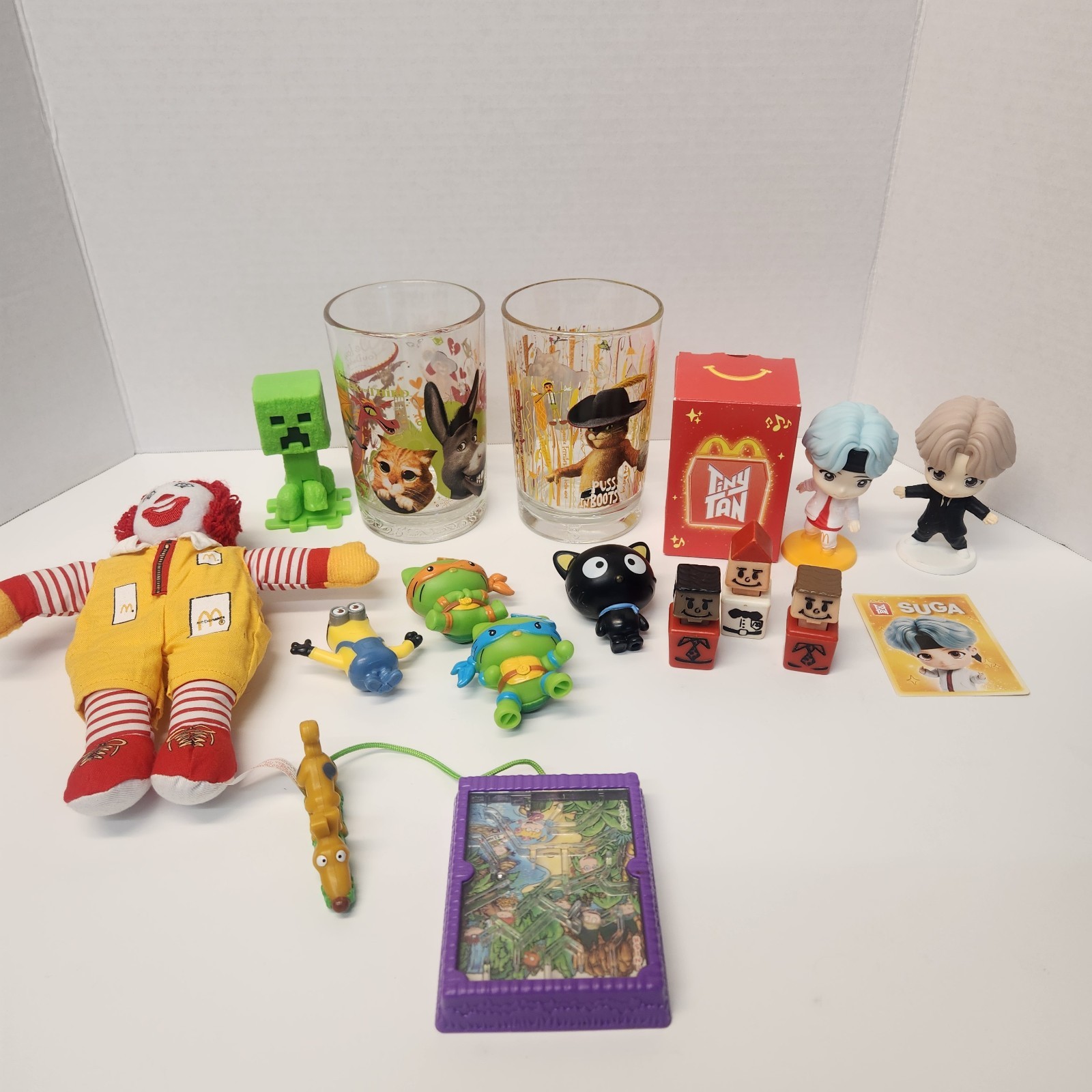 McDonald\'s Lot Of Vintage & Modern Toys Collectibles Shrek Minecraft Rugrats Etc