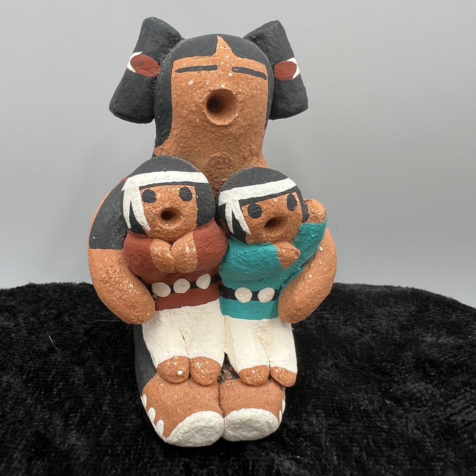 VINTAGE COCHITI PUEBLO INDIAN POTTERY STORYTELLER - P. Tenorio