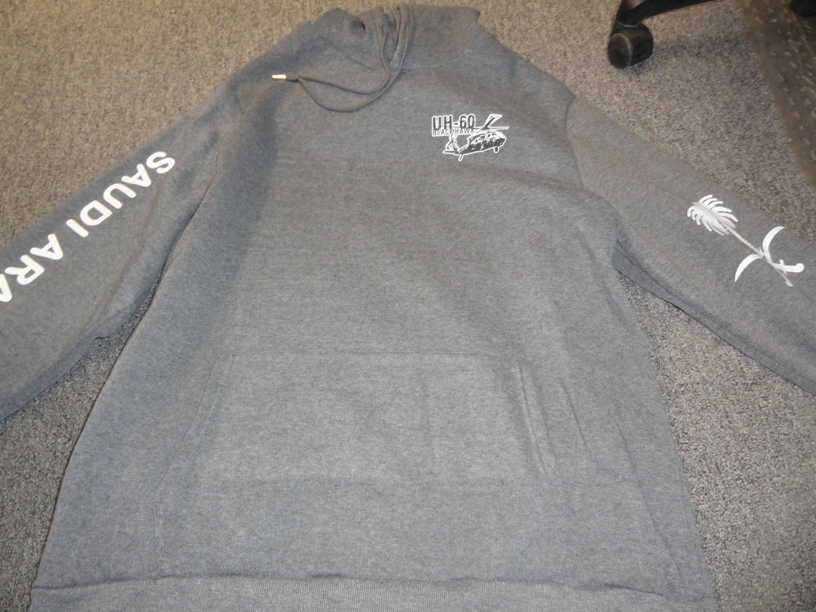 DISCONTINUED DEPLOYMENT AVIATION BLACKHAWK UH-60  SAUDI ARABIA HOODIE XL