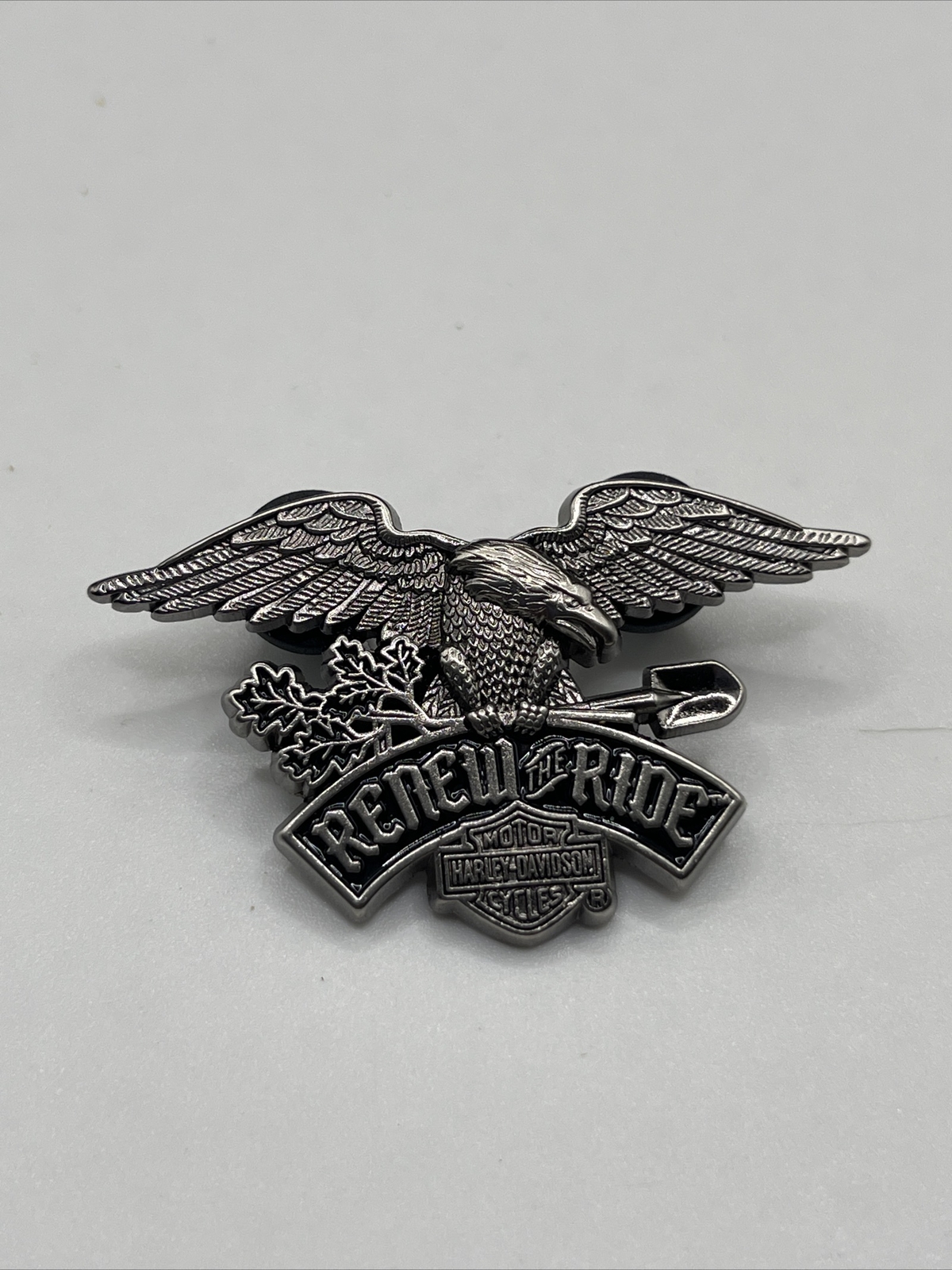 Harley Davidson Renew the Ride Pin Eagle Shovel Oak Branch 2014 Logo Silver New