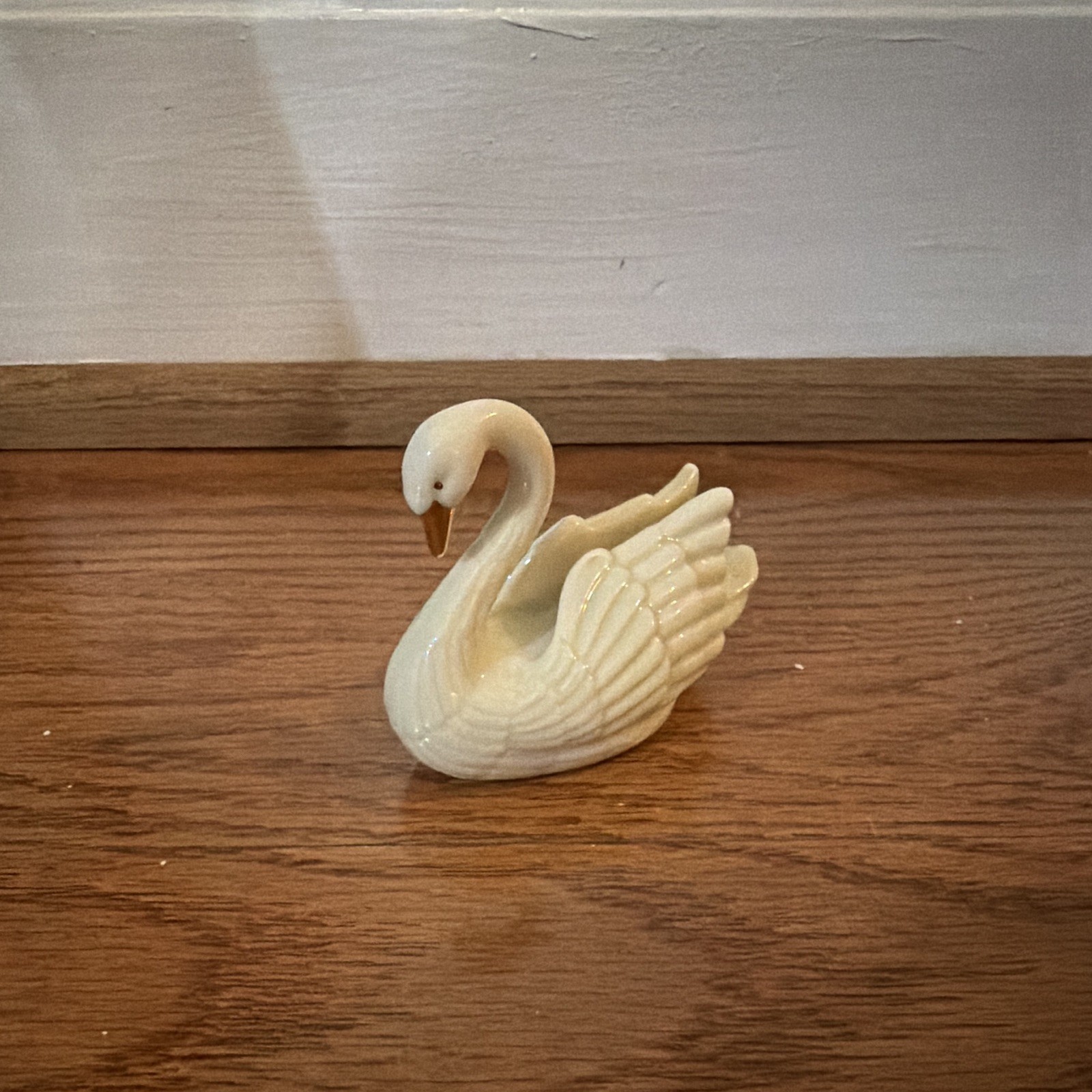 VTG Lenox Swan White Gold Accents Card Holder Cake Topper Excellent
