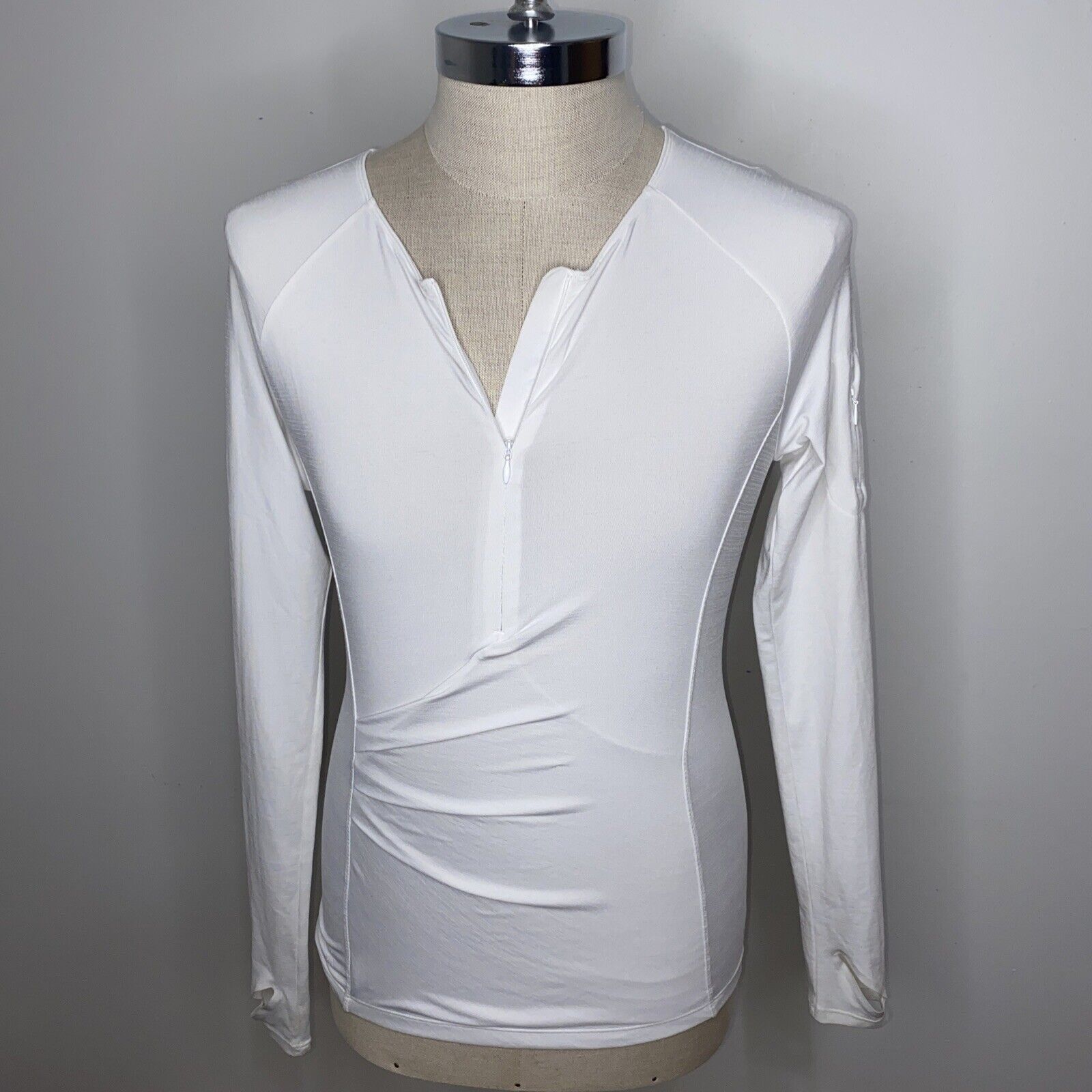 Athleta Womens Shirt Sz S White  1/4 Zip Neck Top Ruched Athletic Long Sleeve