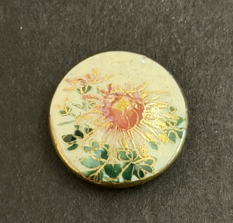 BEAUTIFUL Vintage FLORAL/FLOWER Satsuma Button - 3/4\