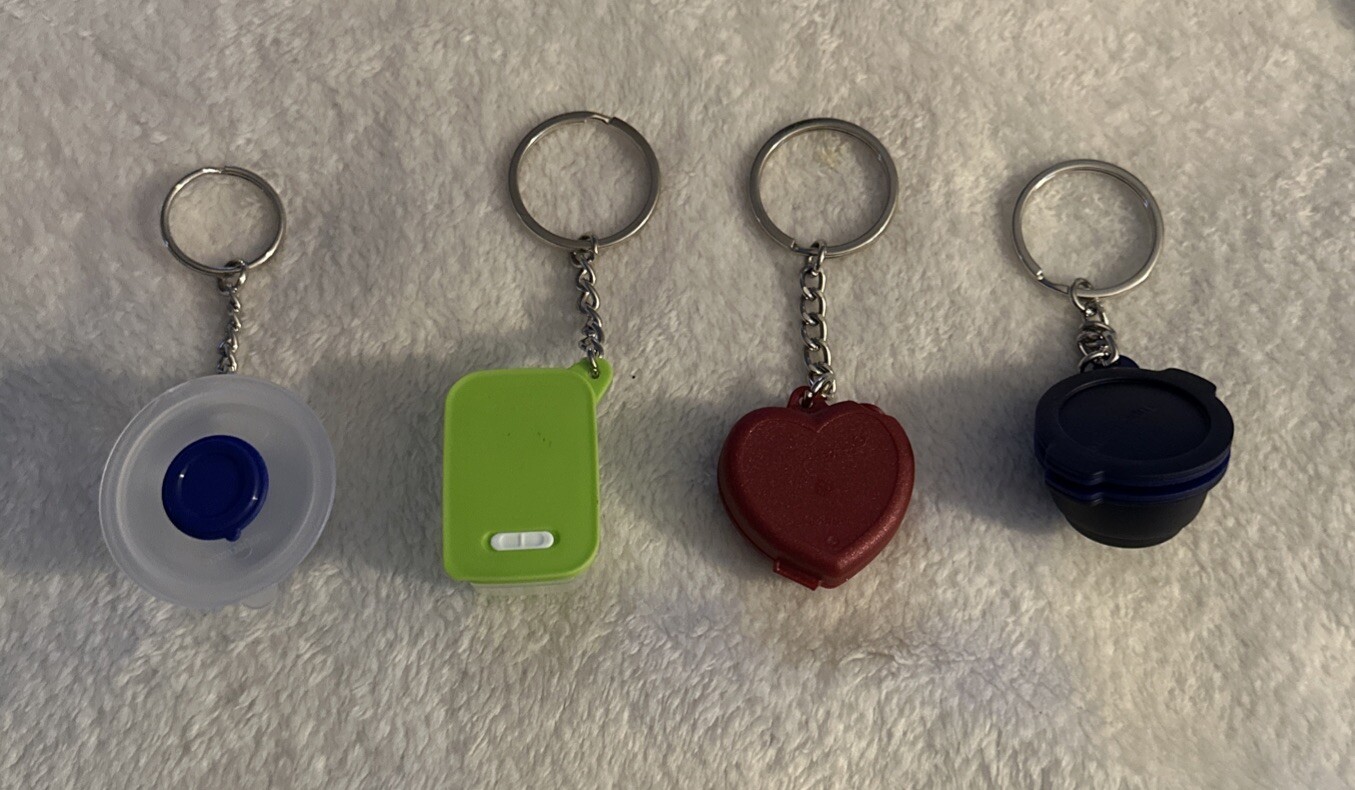 4 Tupperware Keychains Batter Bowl, FridgeSmart, Glitter Heart, Urban Mill New