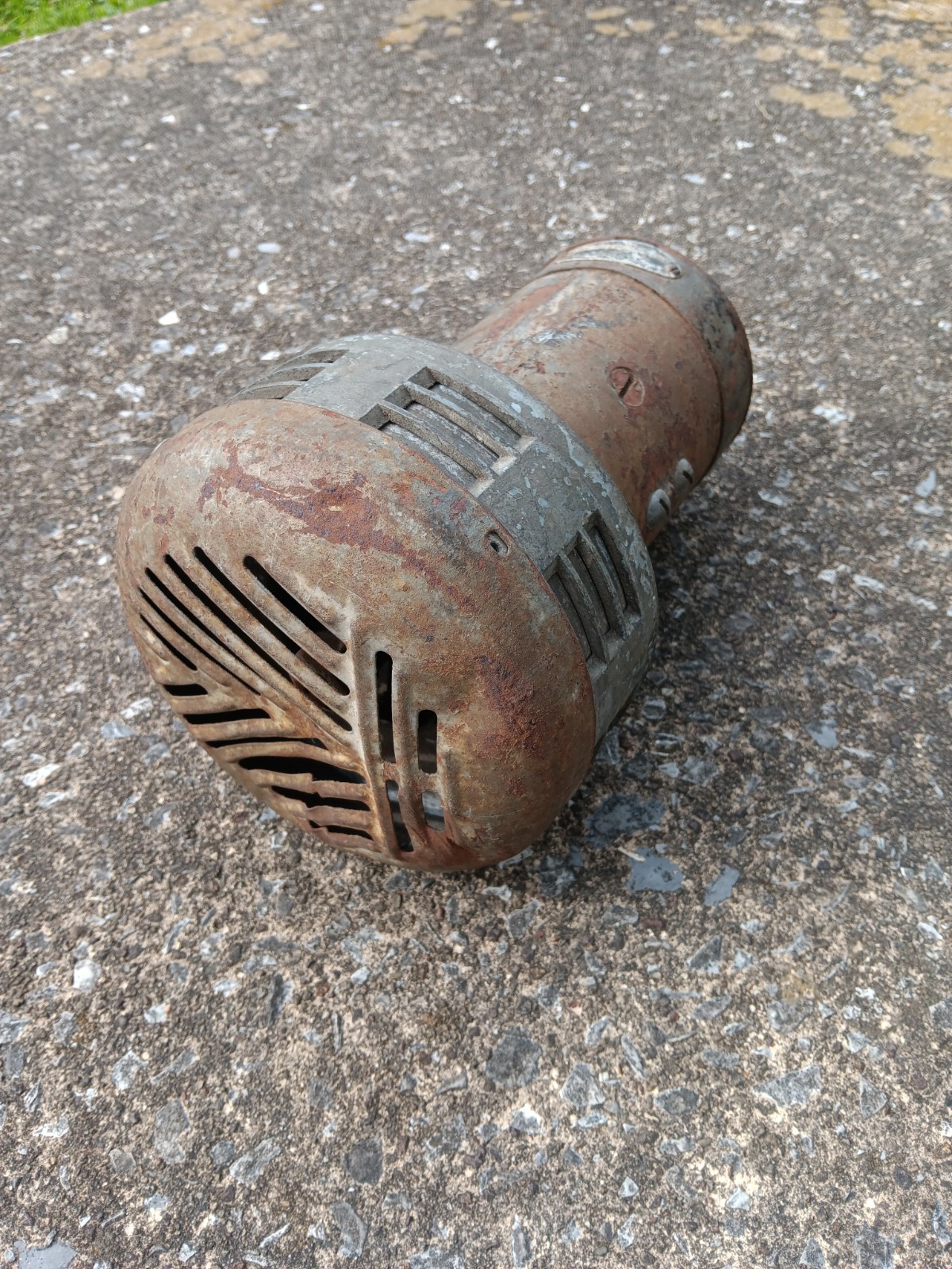 Vintage Federal Model 28 12 Volt Siren, Vintage Federal Fire Truck Siren