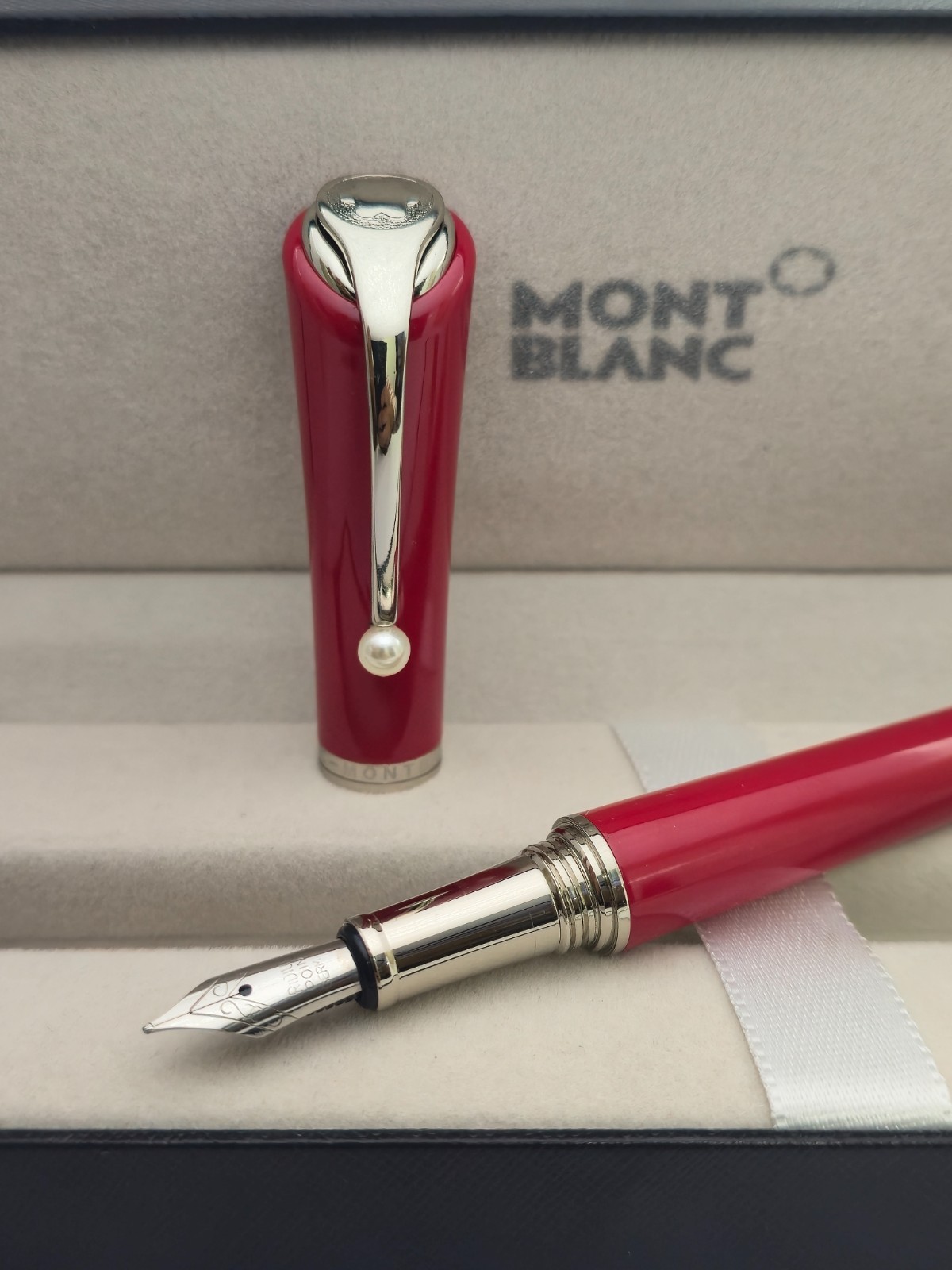Luxury Montblanc Muses Edition Marilyn Monroe Fountain Pen - 