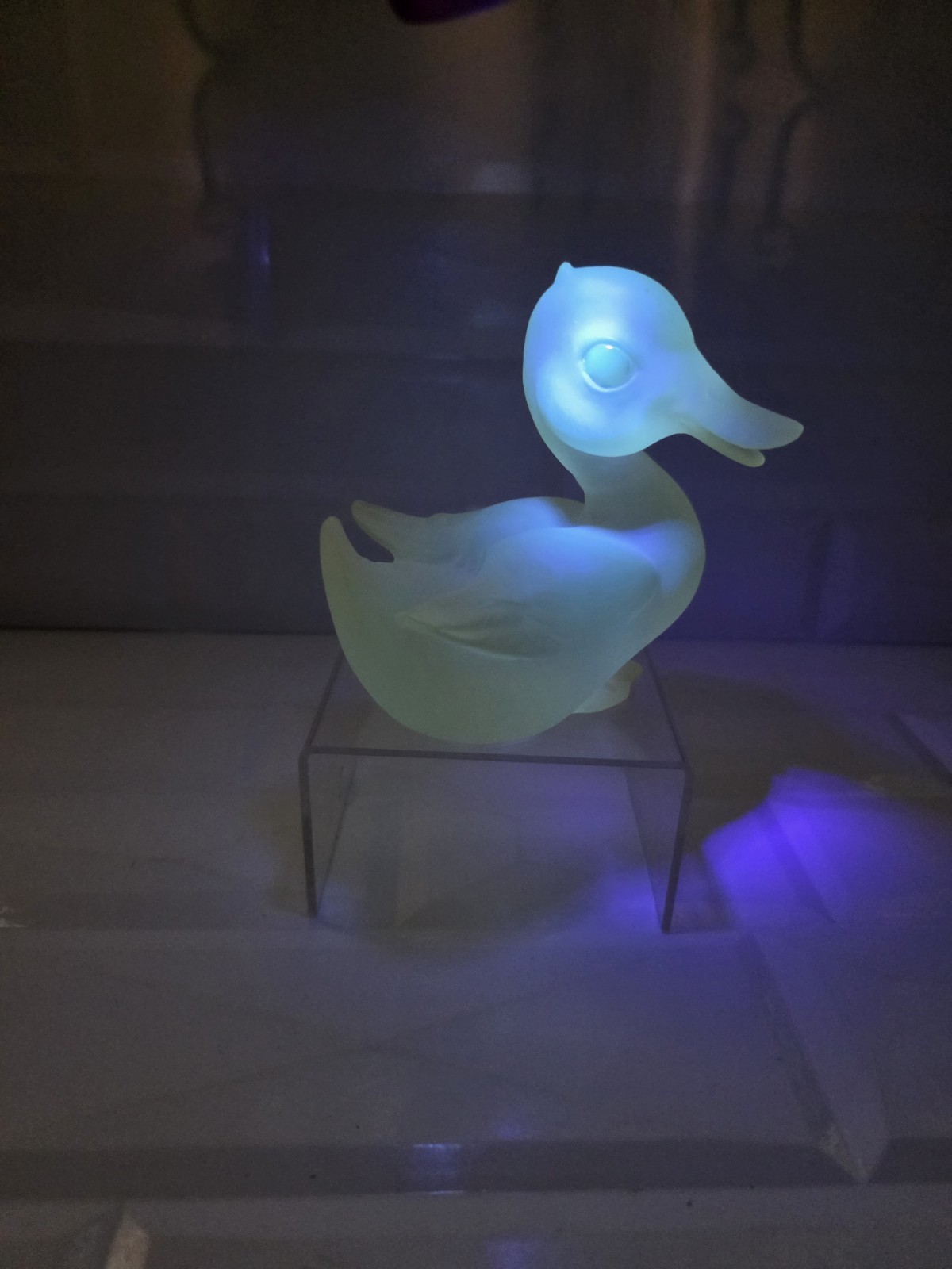 Rare Vintage Signed Anthony Freeman McFarlin Acrylic Duck (Glows) Mold Model
