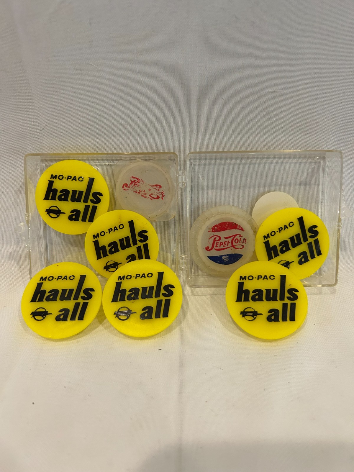 VTG Mo-Pac Tokens and Pepsi-Cola Promo Game Token Plastic Snap on Caps - Lots