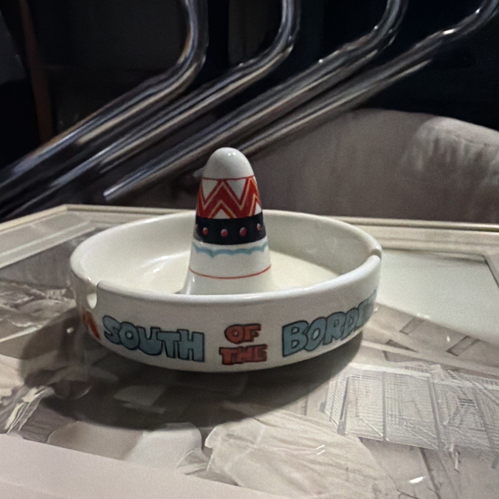 VINTAGE SOUTH OF THE BORDER  MOTOR INN SOMBRERO CERAMIC ASHTRAY