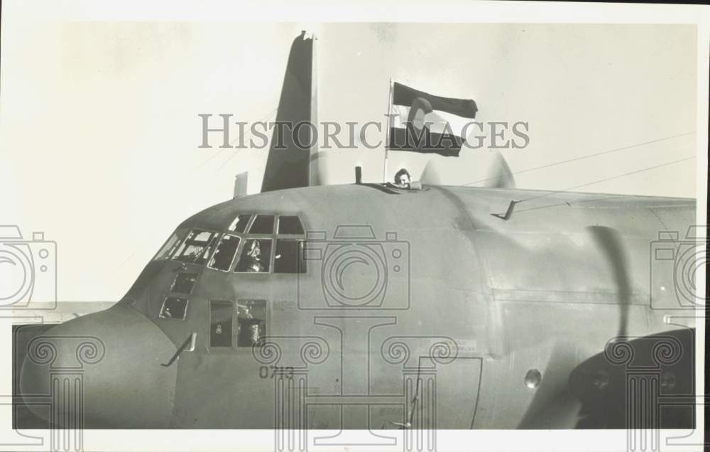 1990 Press Photo The U.S. 85 Air Force reservists leaving Colorado Springs