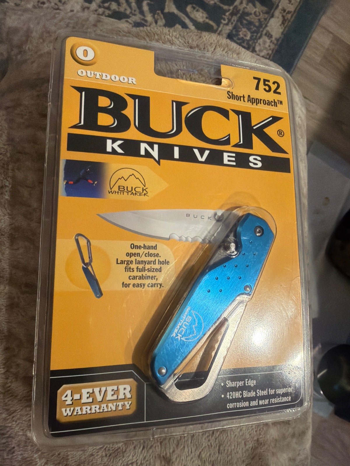 BUCK 752 SHORT APPROACH KNIFE BLUE NEVER USED IN BOX  N16
