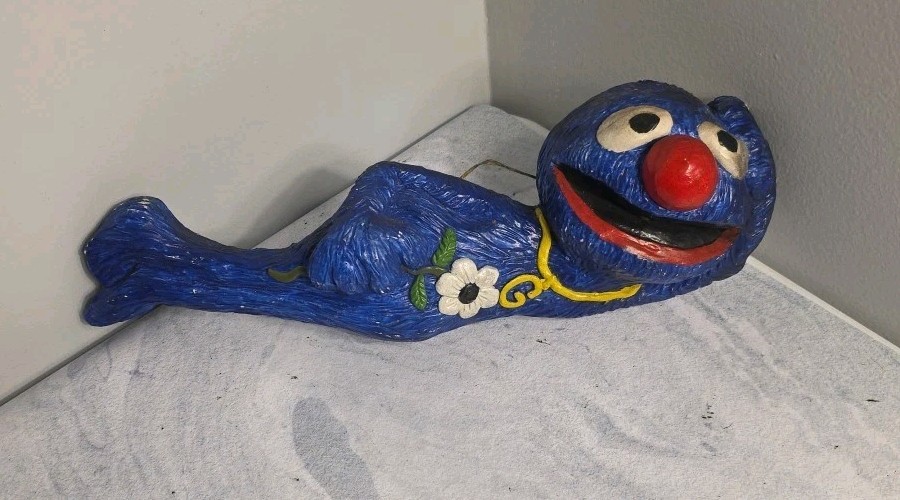 1970 Painted Vintage Grover Wall Hanger