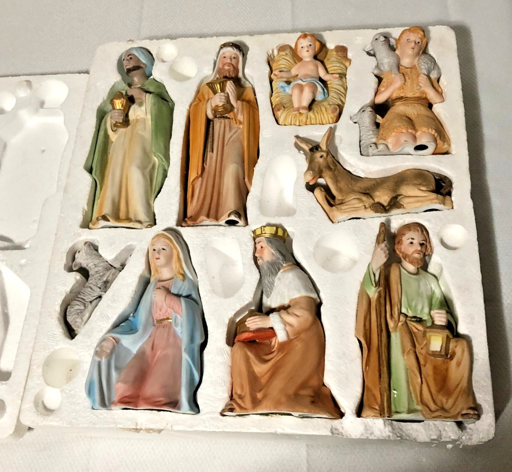 Vintage Homco Porcelain Figurine Nativity Scene Set/#5599/Religous Christmas