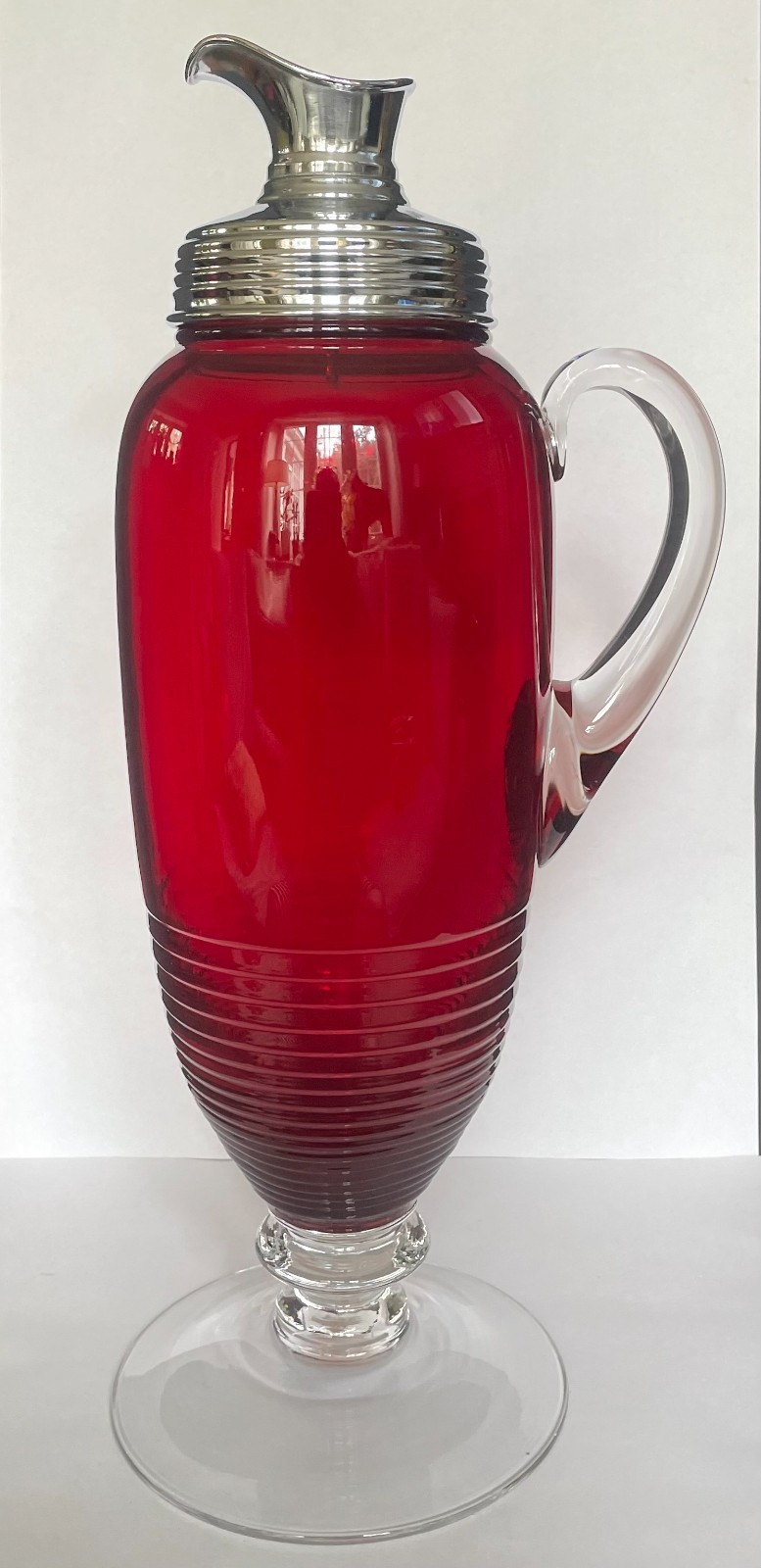Cambridge Tally Ho Carmen (Ruby red) Cocktail Shaker 1402/51 Art Deco c 1932