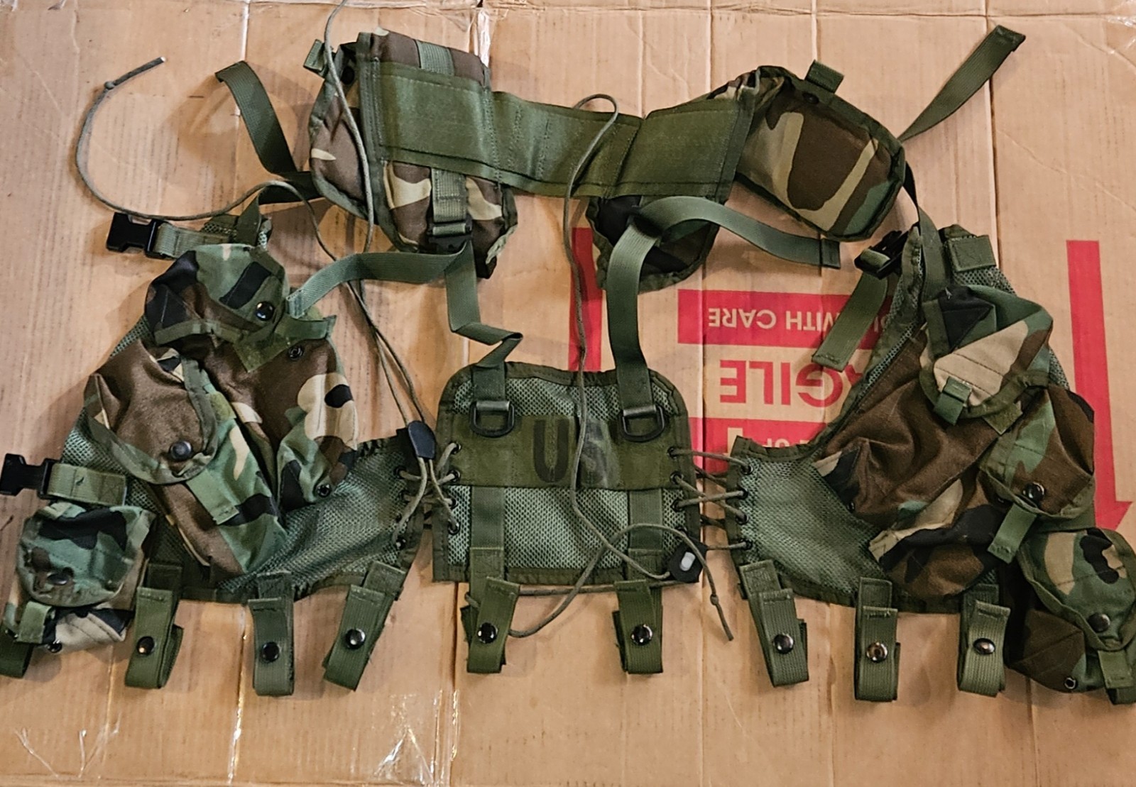 US USGI M81 WOODLAND CAMO LBV