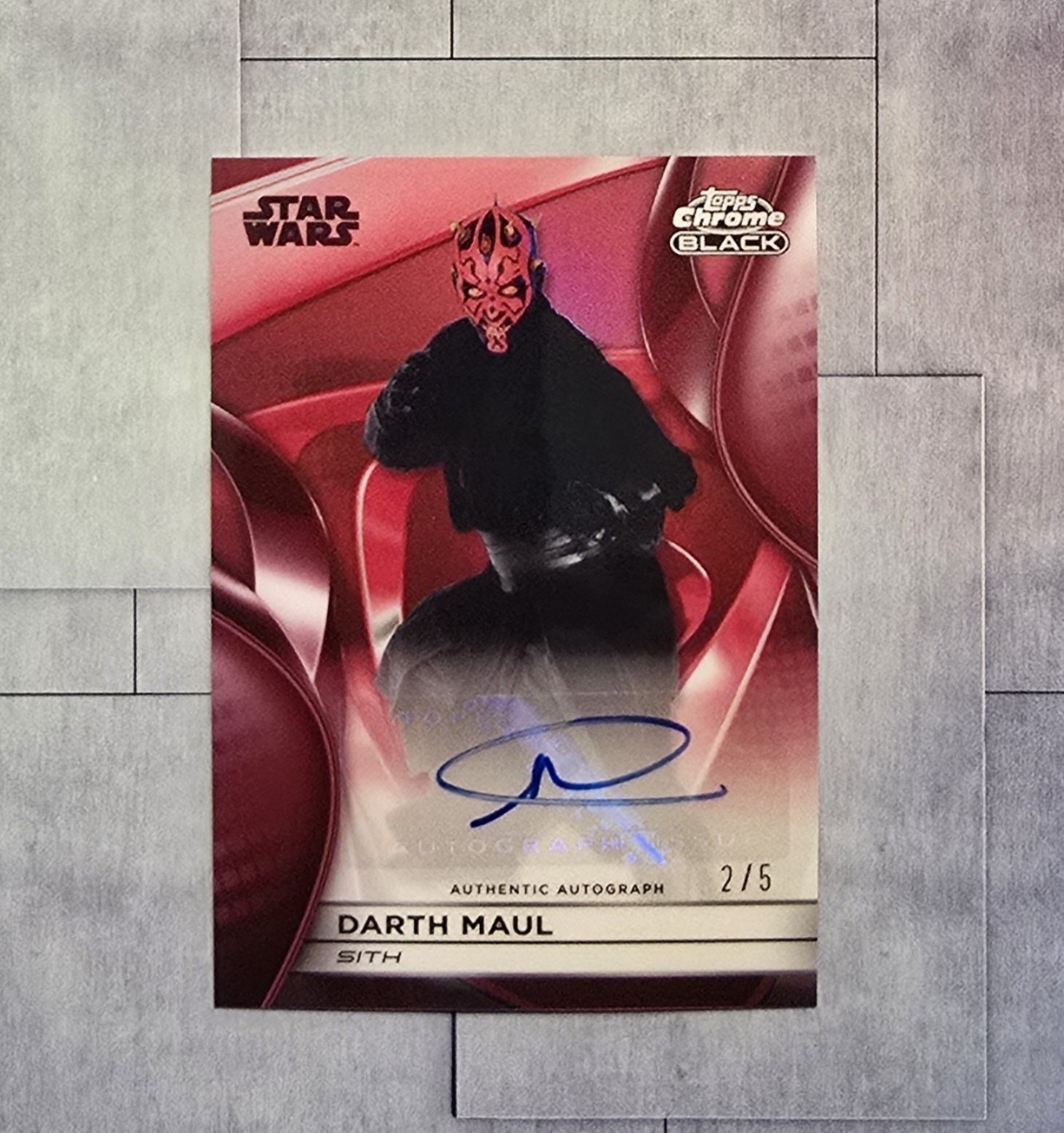 2025 Topps Star Wars Smugglers /5 Red DARTH MAUL AUTO Chrome Black Ray Park