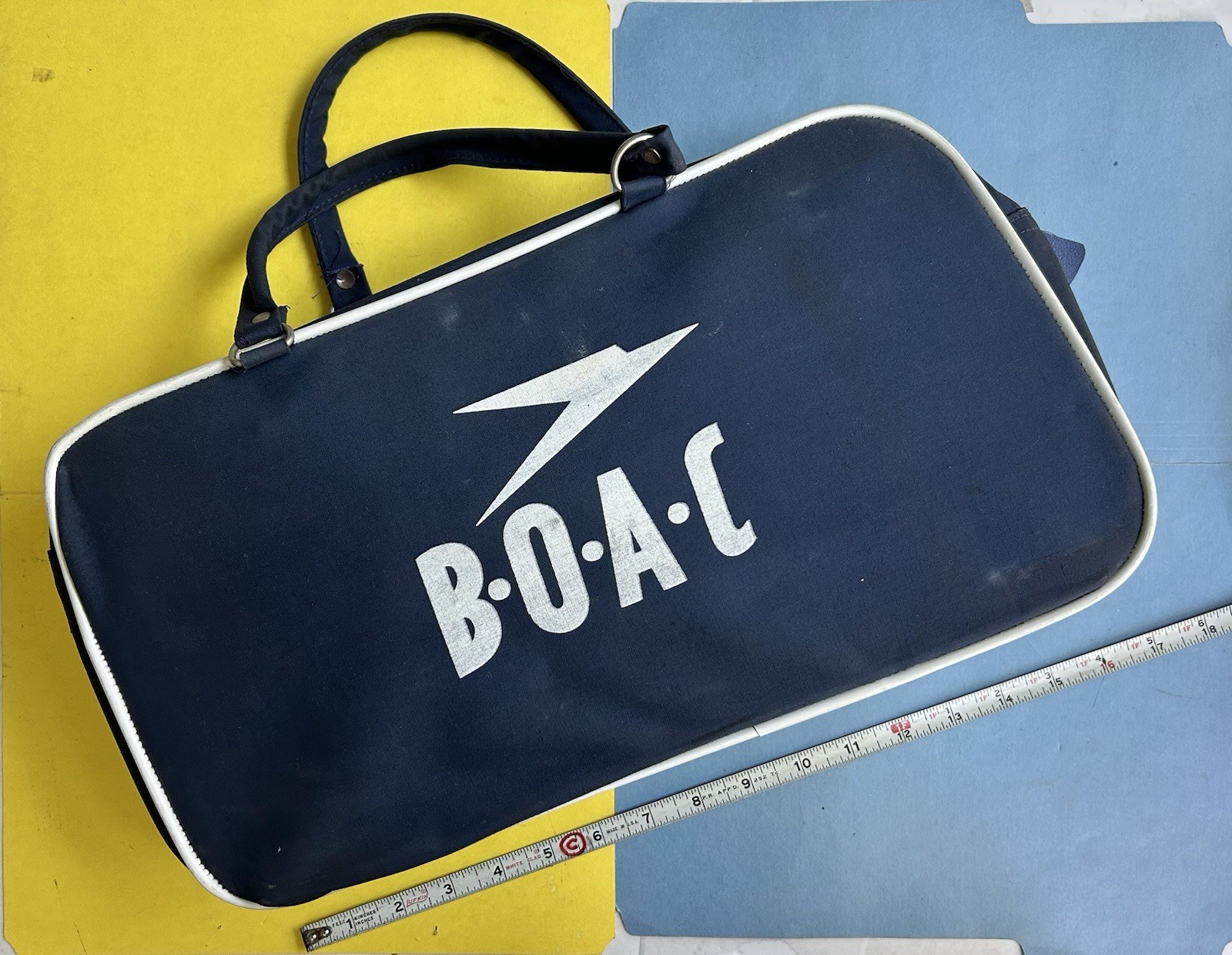 Vtg BOAC BRITISH OVERSEAS AIRWAYS CARRY ON  TRAVEL BAG  CANVAS 16”x 9” x 5”