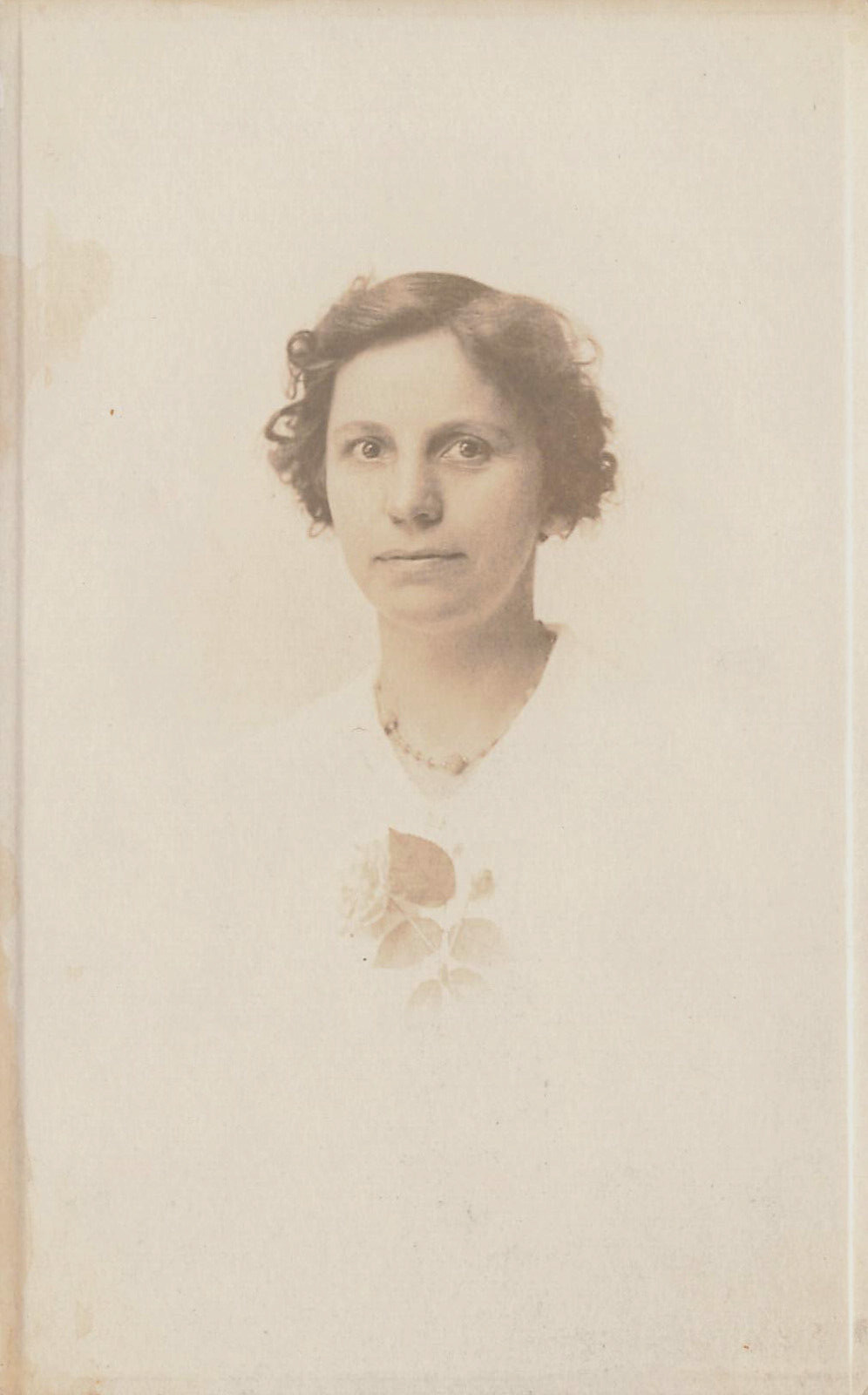 WOMAN WITH FLOWER DRESS PORTRAIT REAL PHOTO POSTCARD PAULDING OH OHIO 1910 RPPC