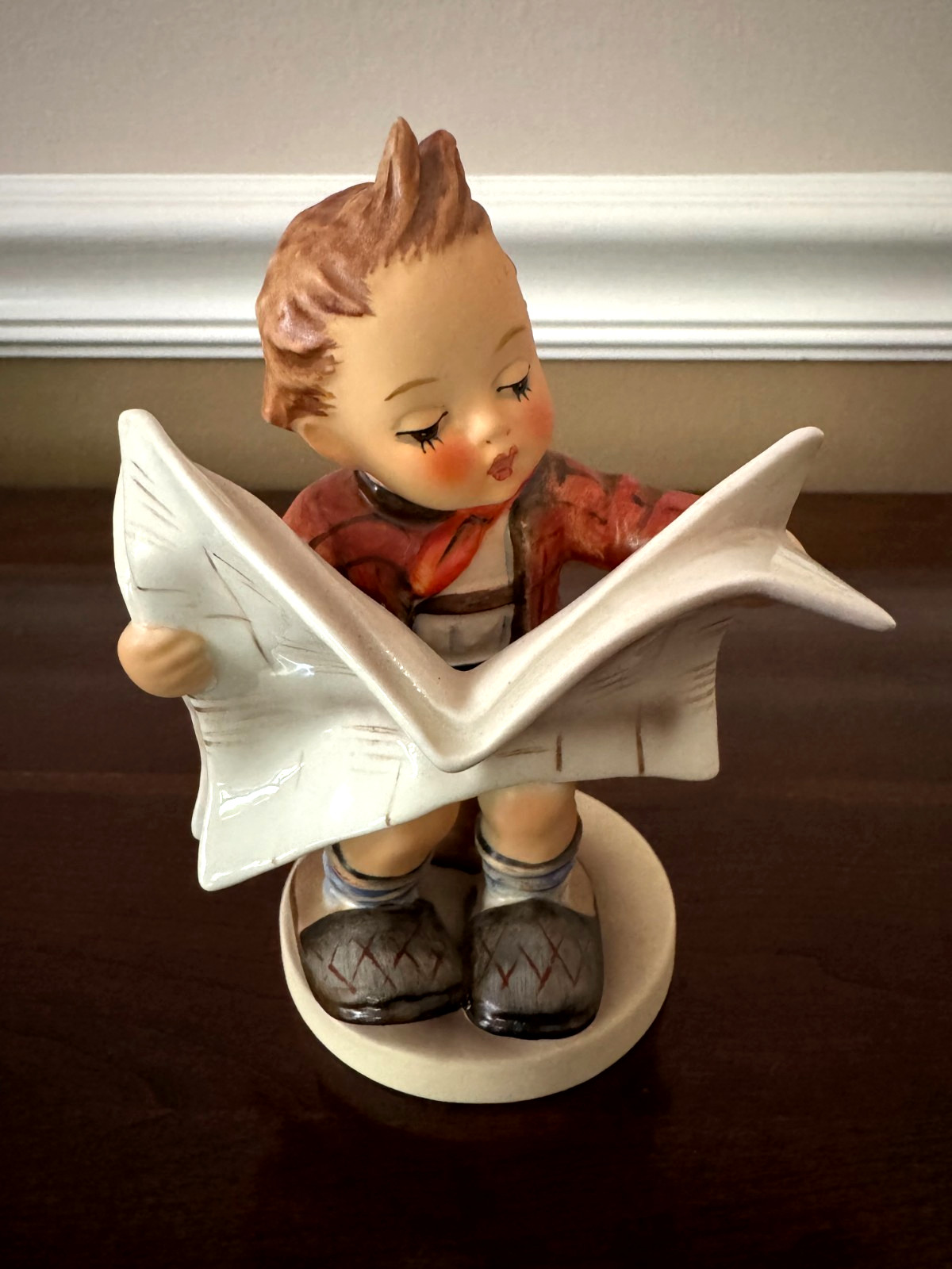 Goebel Hummel 'Latest News' - #184 - 27 - No Apparent Crazing - Very Nice Piece