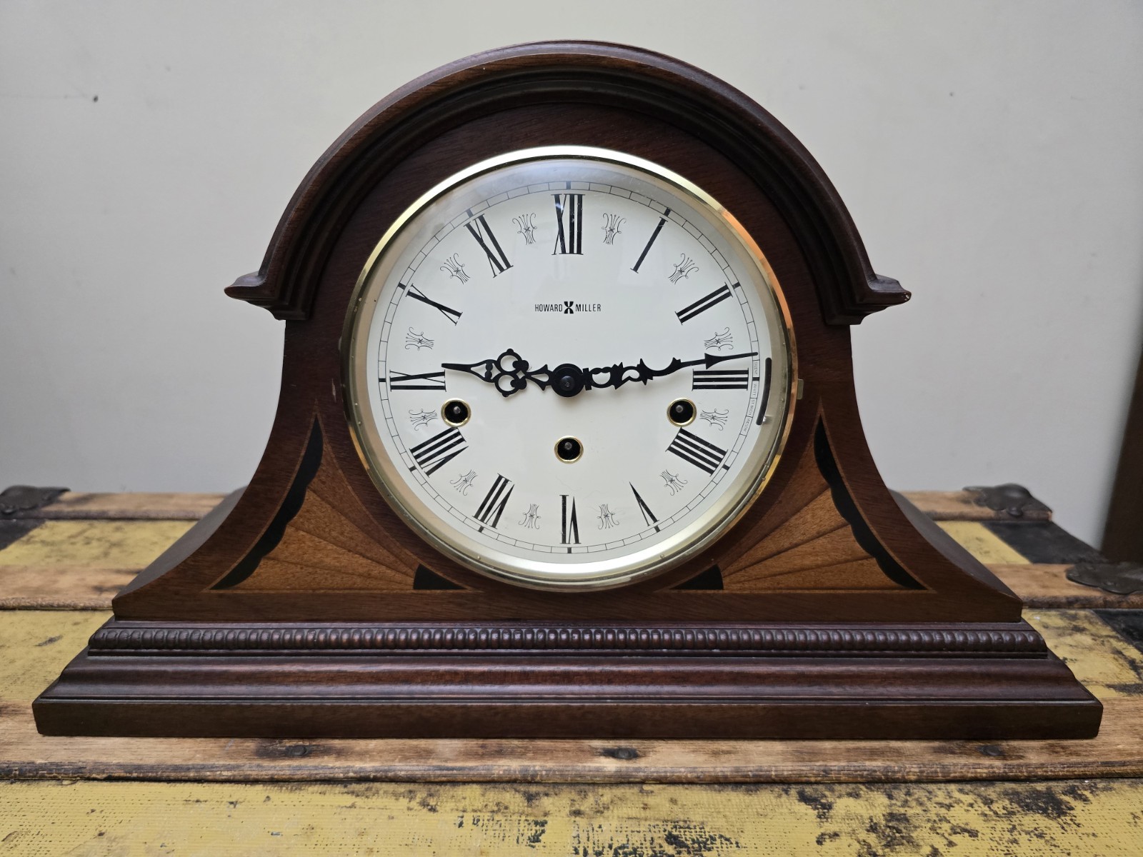 Howard Miller Downing Mantel Clock 613-192 Triple Chime Kieninger Wood Vintage