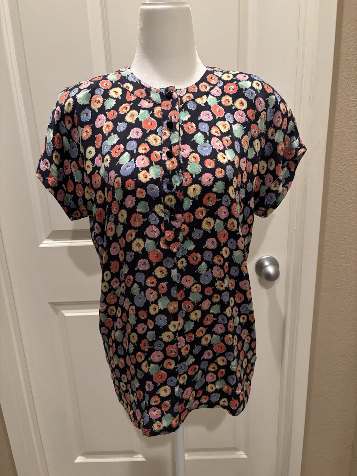 Escada Margaretha Ley Silk short sleeve Blouse Italy Size 36