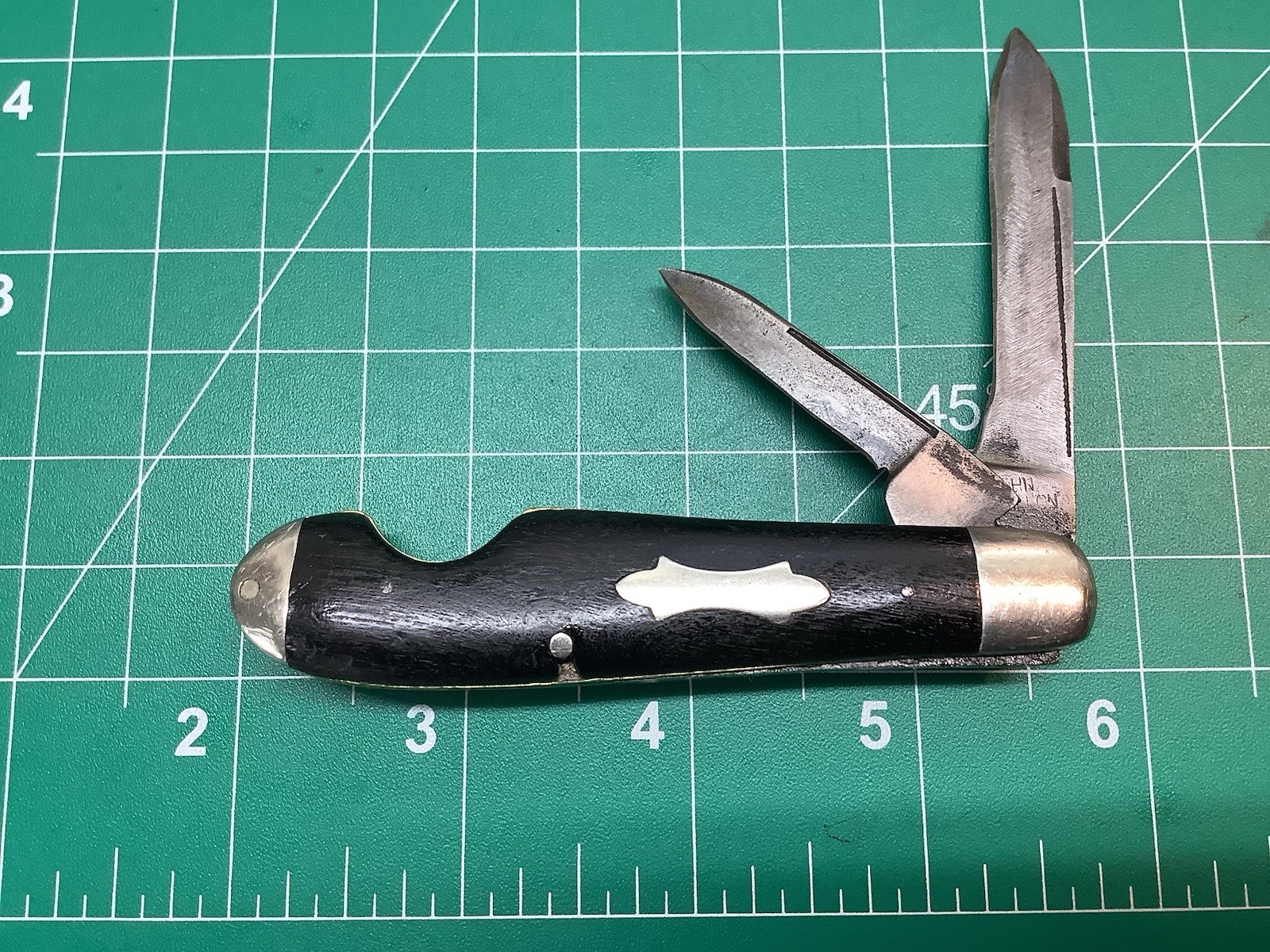 Older Union Cut Co Easy Open  Jack Knife