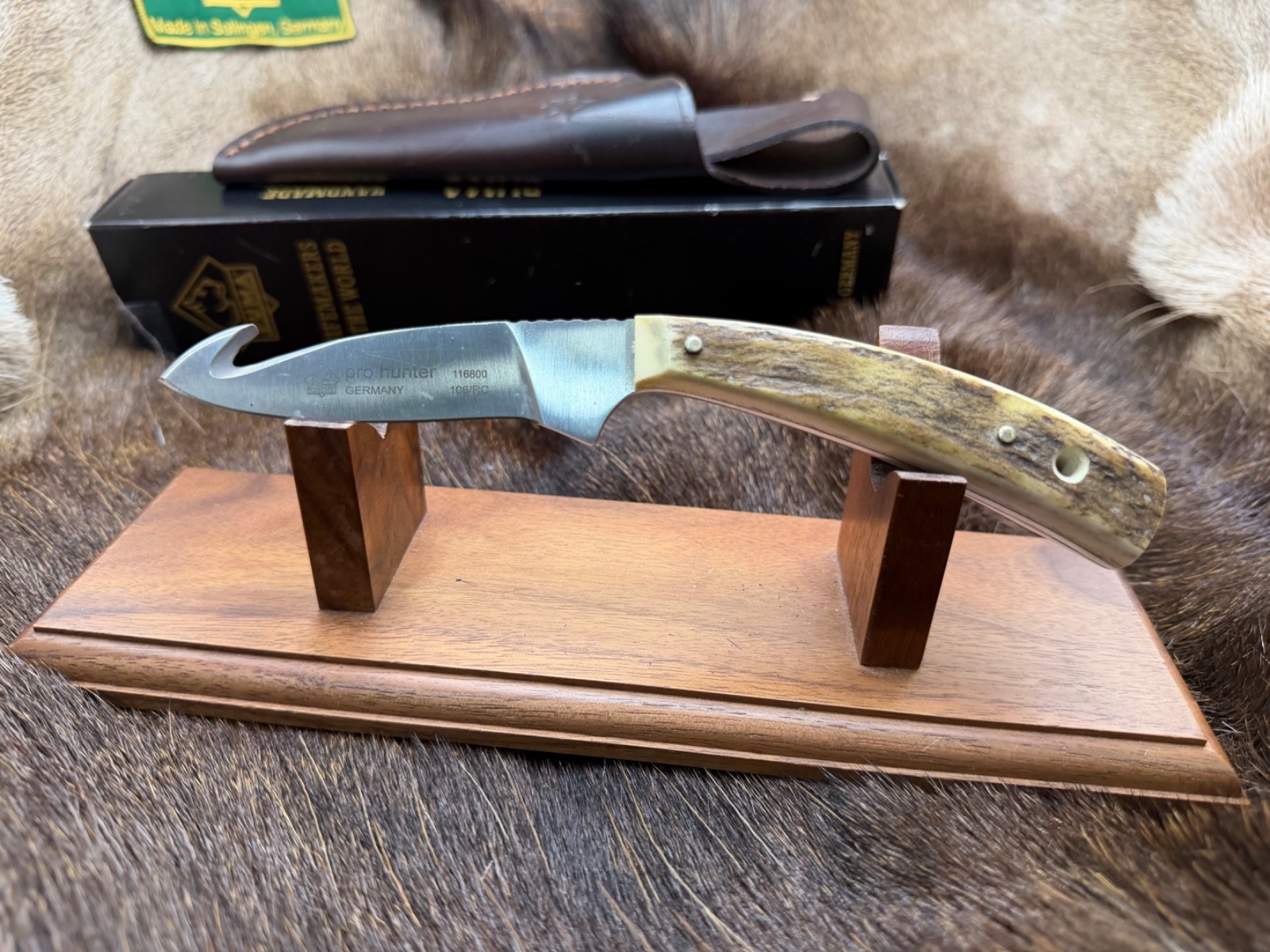 2006 PUMA 11 6800 Pro Hunter Knife With Stag Handles & Leather Sheath Mint Box