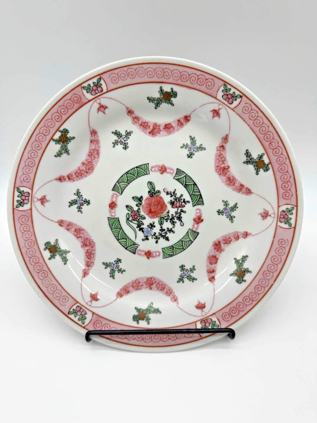 Vintage Chinese Decorative Porcelain Famille Rose Cabinet Plate EUC