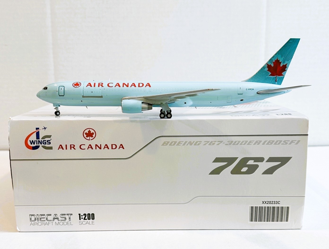 JC Wings XX20233C Air Canada Cargo Boeing 767-300F C-FPCA Diecast 1/200 Model