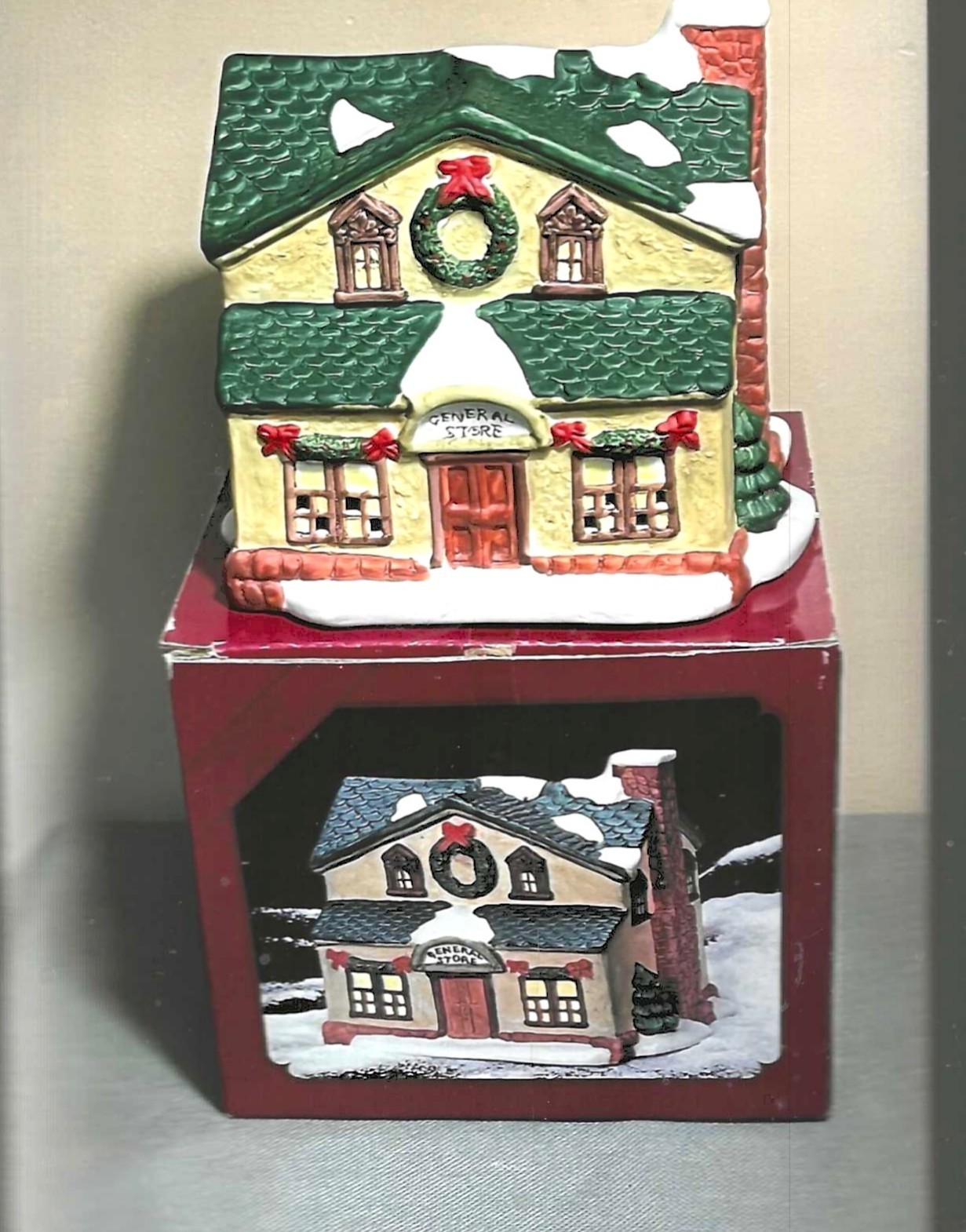 CHRISTMAS GIFT Windsor Village General Store Light cord box mint 