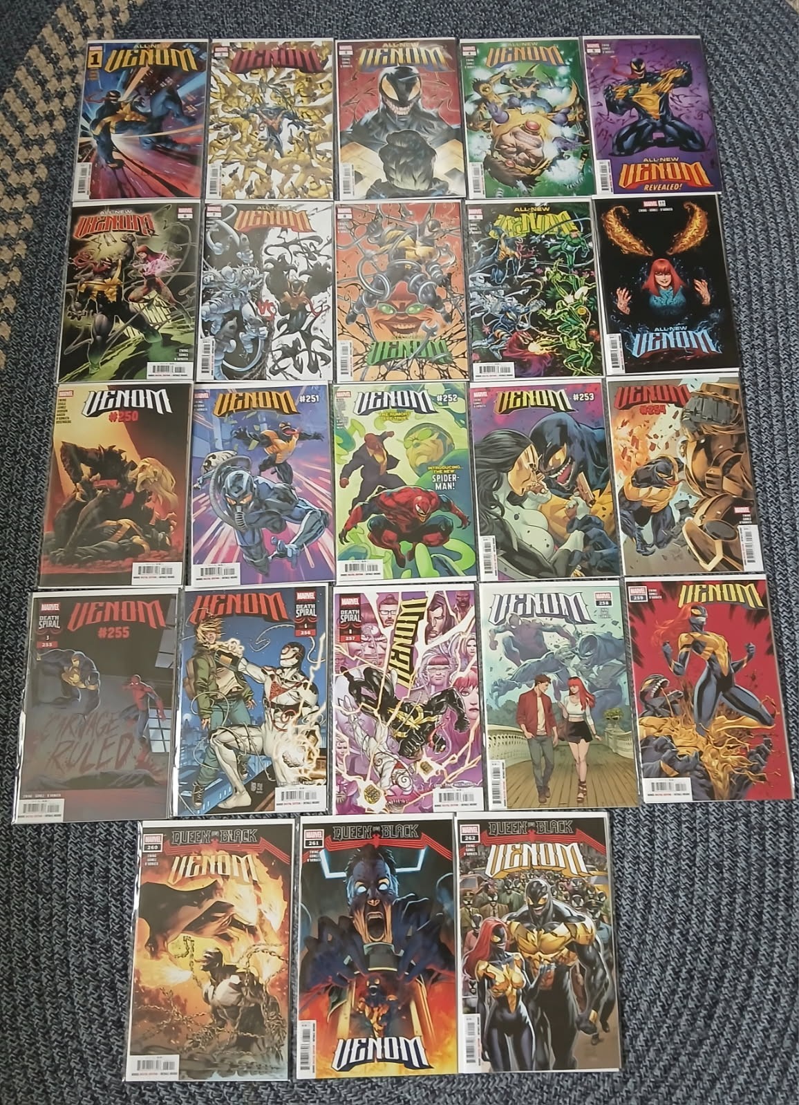 All New Venom #1-10, Venom #250-262 (1st Prints, VF-NM, Complete Series)