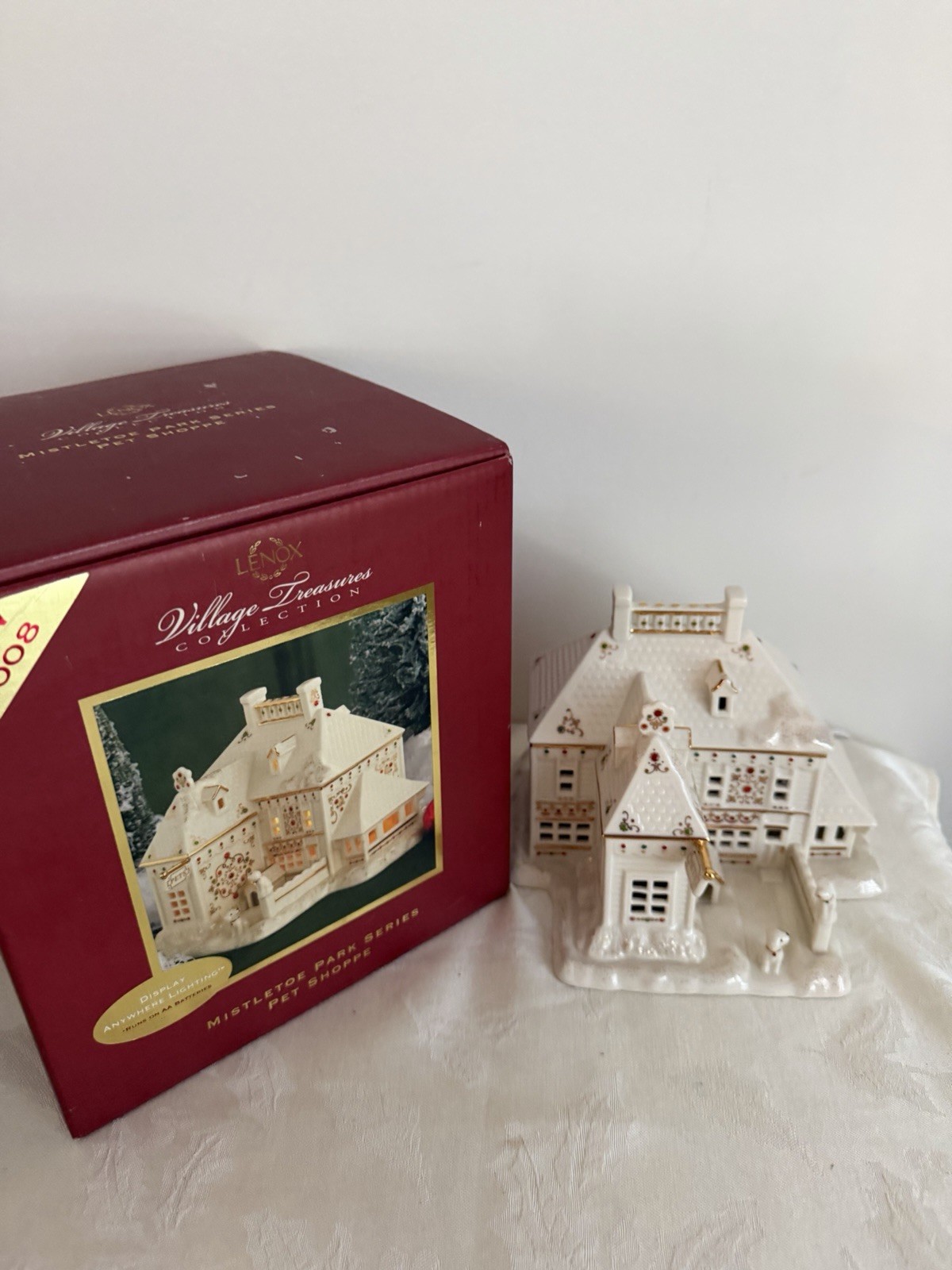 Vintage Lenox Mistletoe Park Village Treasures Pet Shoppe Mint in Box 797560 *A