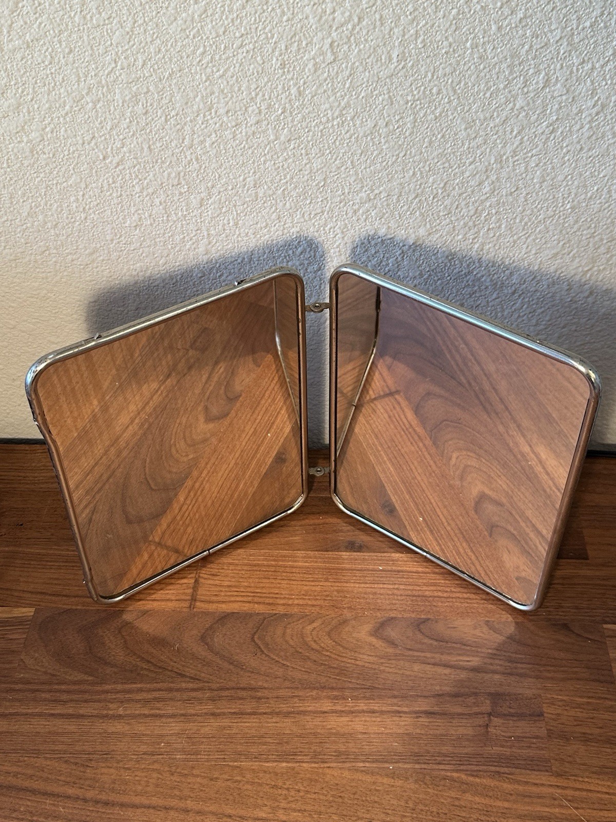 Antique Vintage French Triptych Barber’s Beveled 2-Fold Mirror Antique Vintage French Triptych Barber’s Beveled 2-Fold Mirror