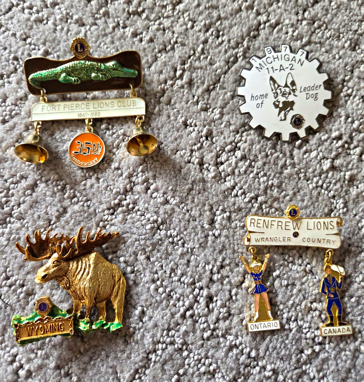 Lot 4 Vintage Lions Club Pins Florida Alligator Bells Michigan Leader Dog Wy