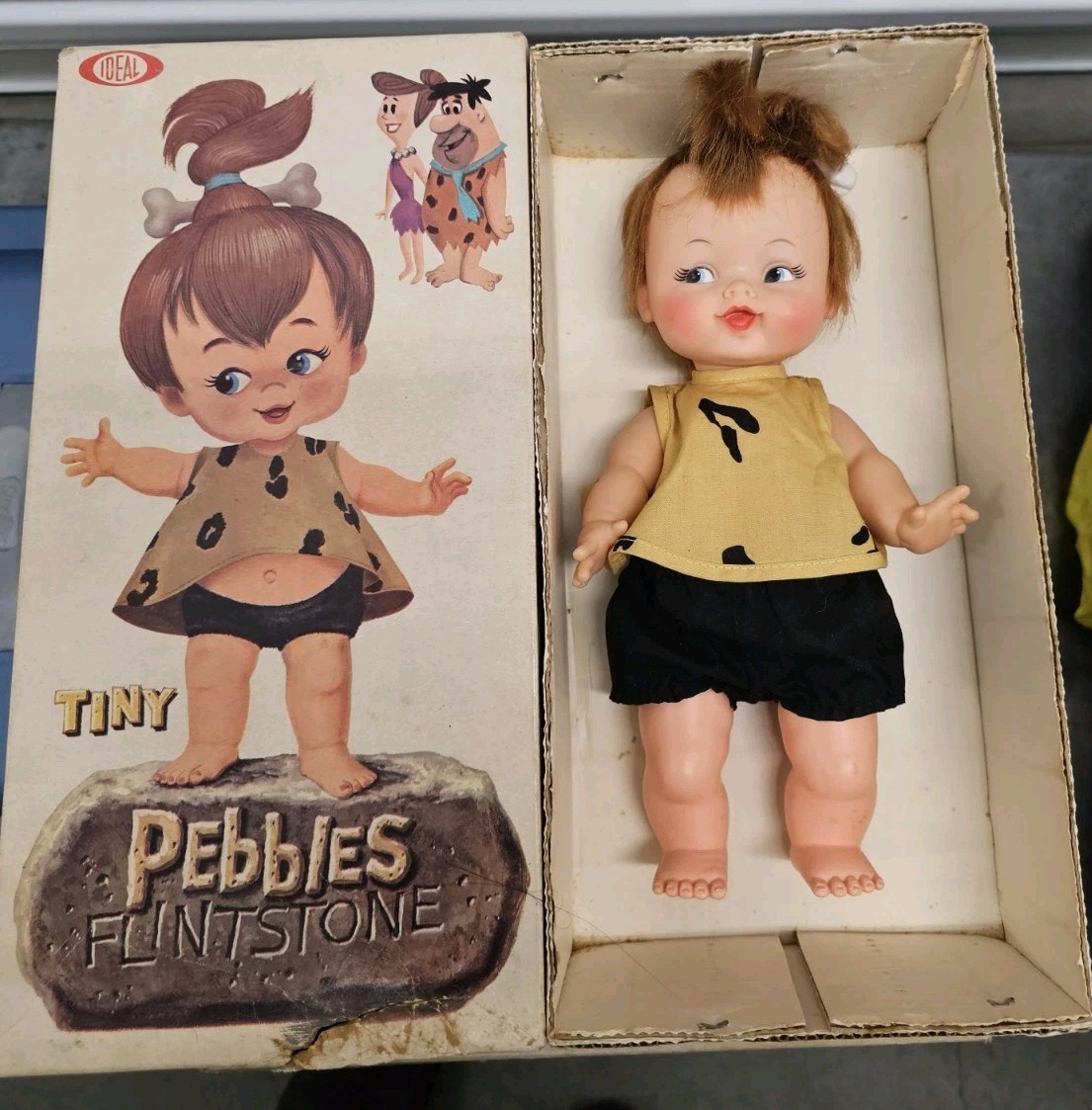 VTG 1964 FLINTSTONES TINY PEBBLES 12\